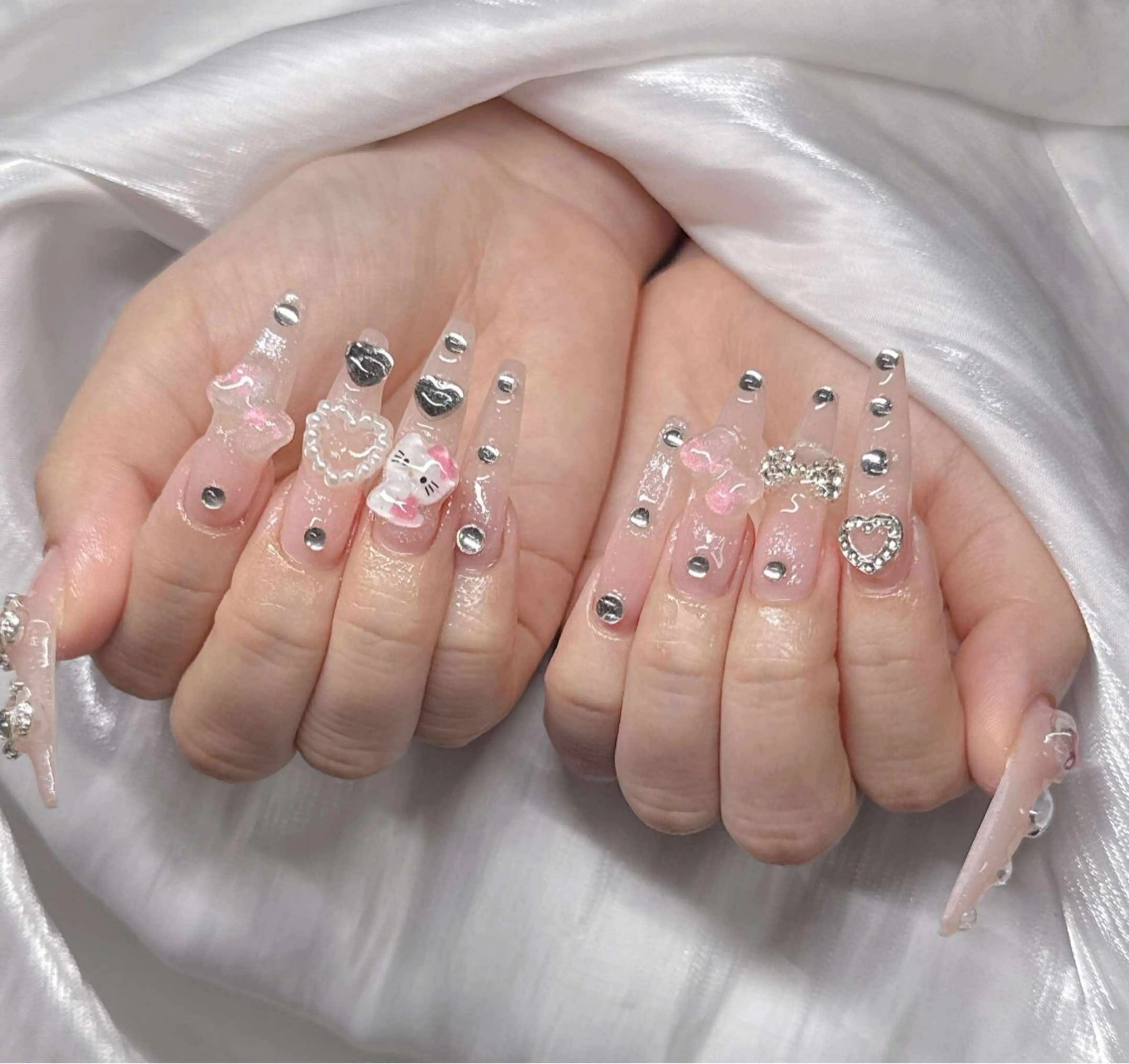 ネイル 長さ出し グラデーション 卒業式 キラキラネイル マグネットネイル ハンドネイル Lee Nailsのネイルデザイン