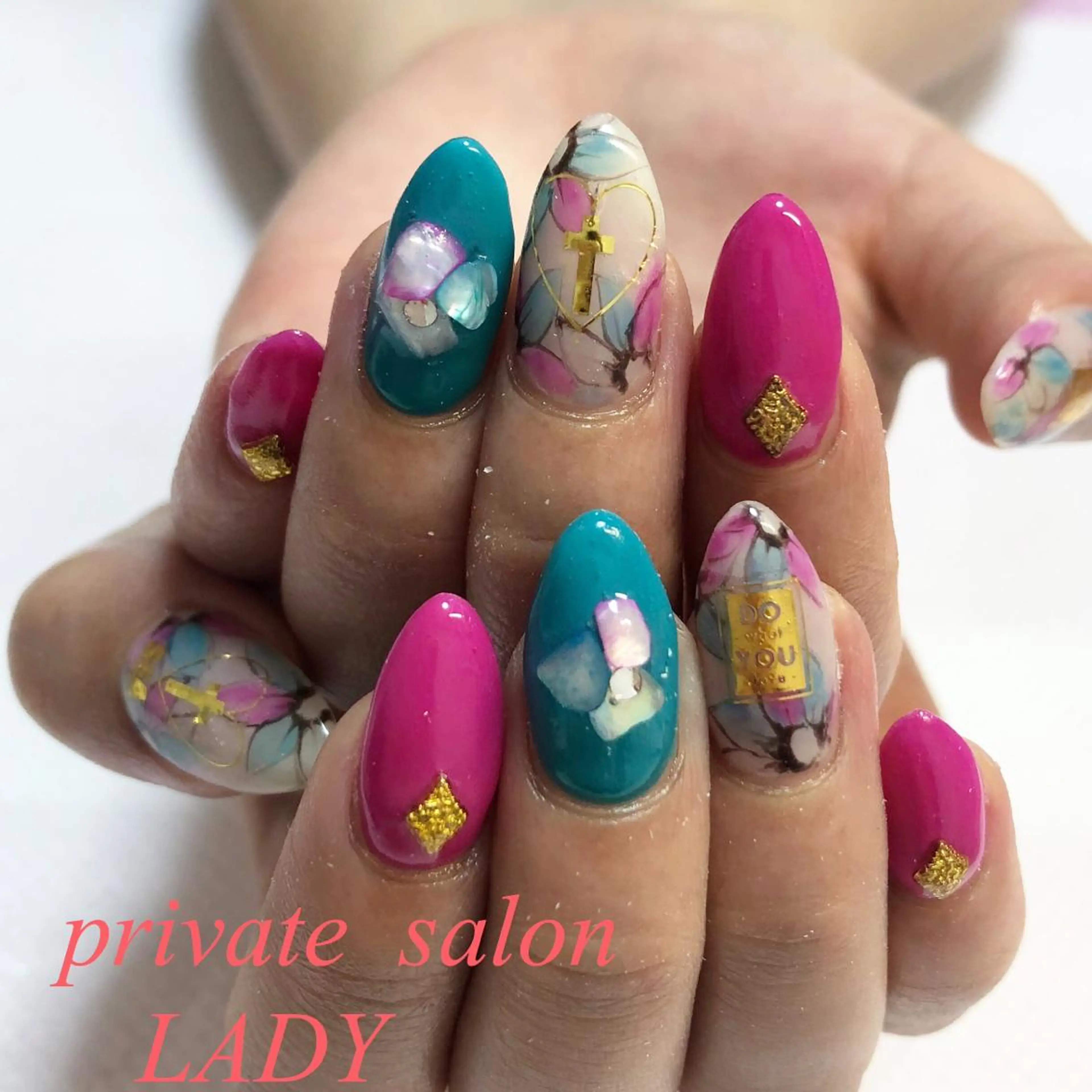 ネイル ハンドネイル 桜田 麻菜のネイルデザイン