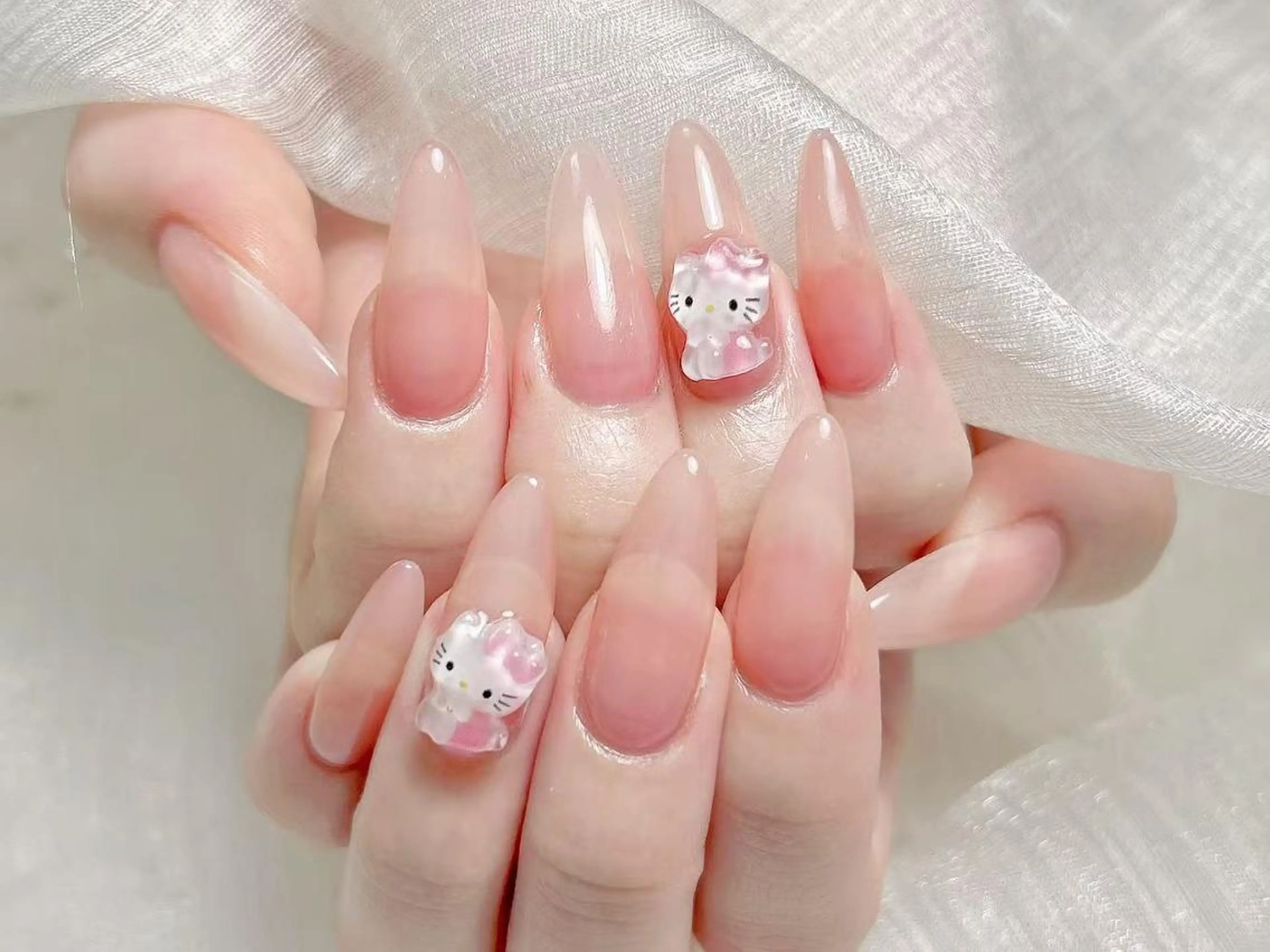 ネイル アートネイル オーロラネイル チークネイル 成人式 長さ出し ナユキNA.YUKI 渋谷店のネイルデザイン