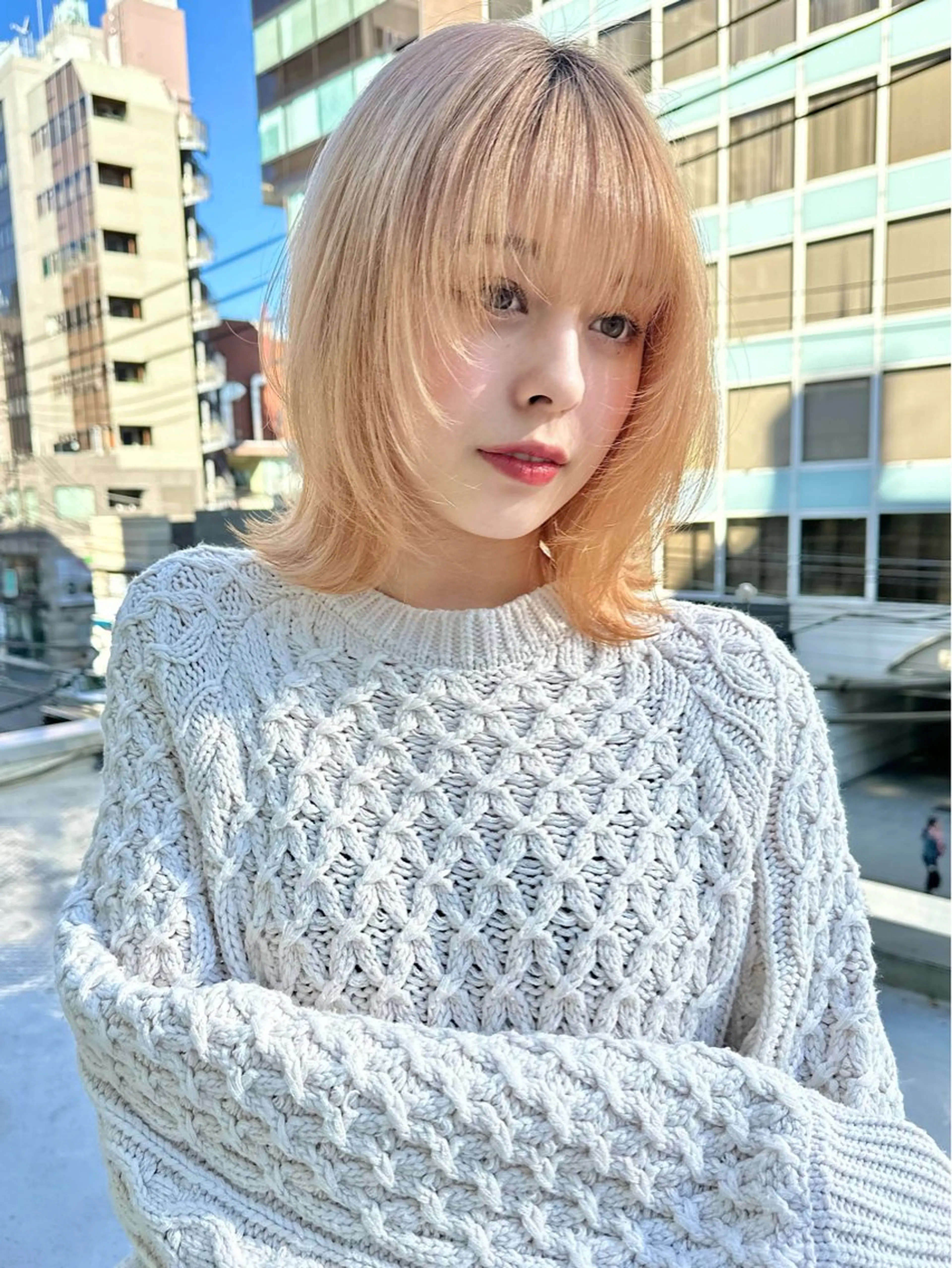 ミディアム カラー ブロンド 顔周りカット レイヤーカット ウルフカット ウルフレイヤー カット ヘアカラー レイヤーカット🪄 耳ツボ🎀Ayumiのヘアスタイル