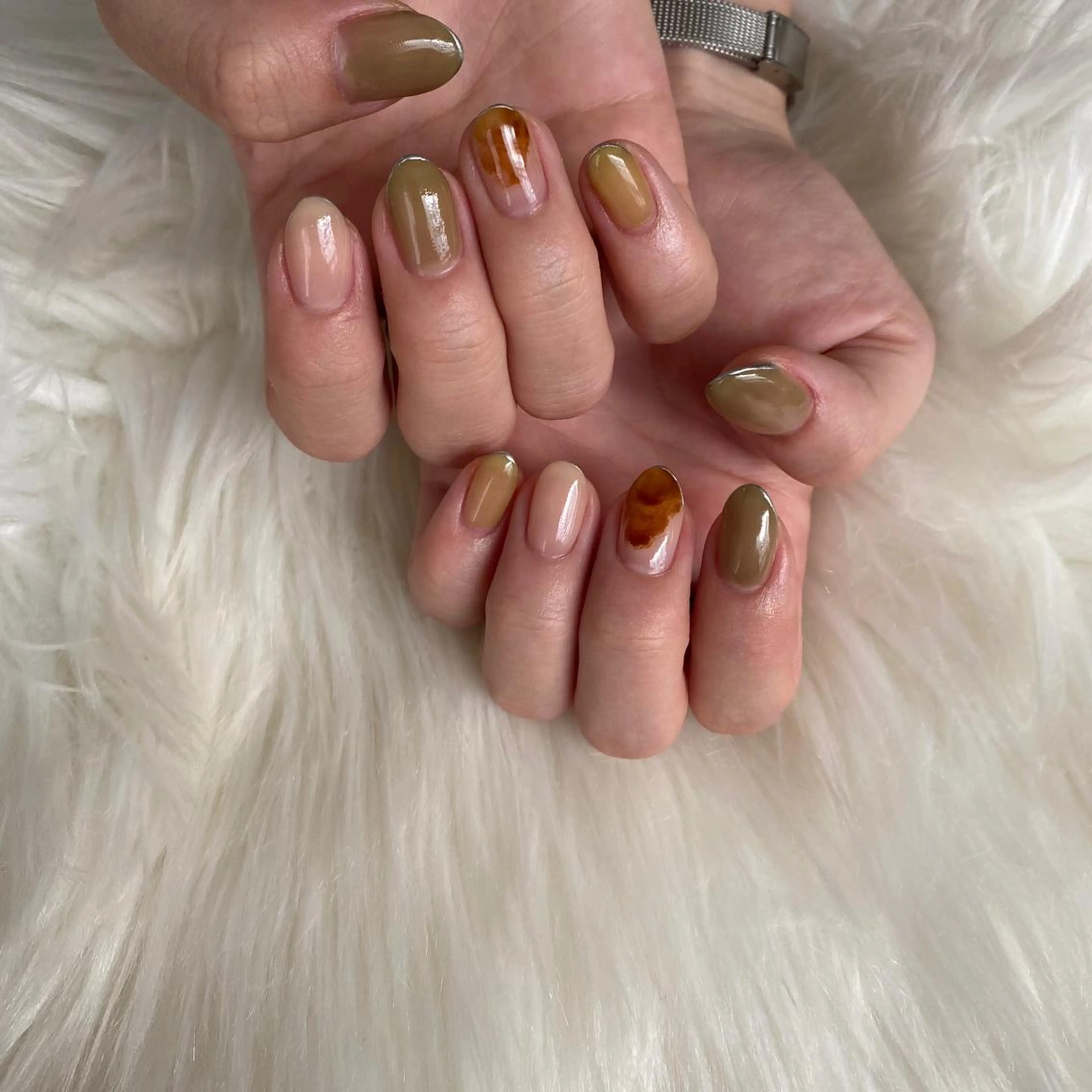 ネイル ハンドネイル 西岡 杏のネイルデザイン