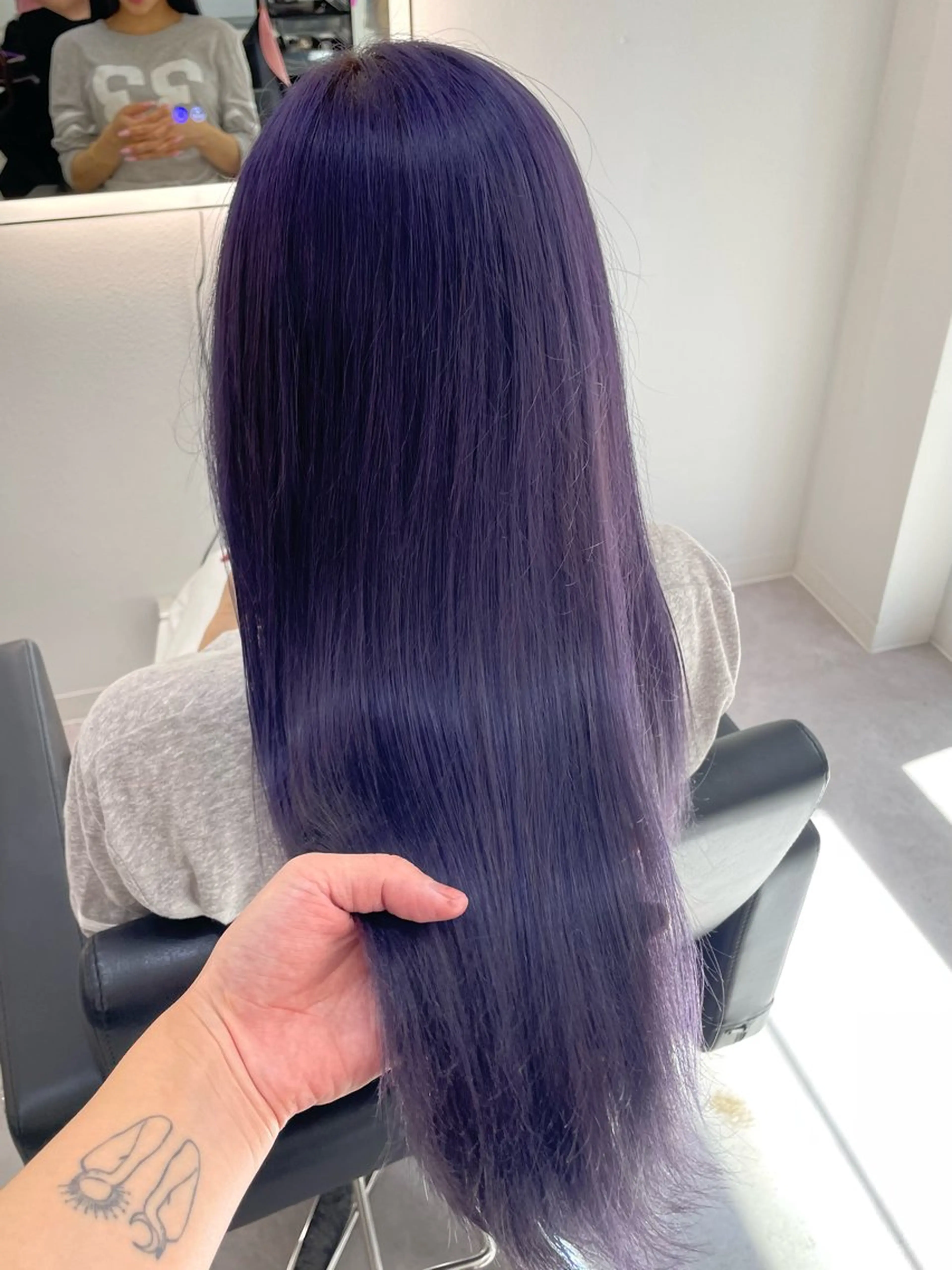 ロング カラー ヘアアレンジ ブルーカラー ブルーパープル パープルカラー Cielro【 シェイロ 】所属・Cielro/ダブル カラー/西田咲希のヘアスタイル