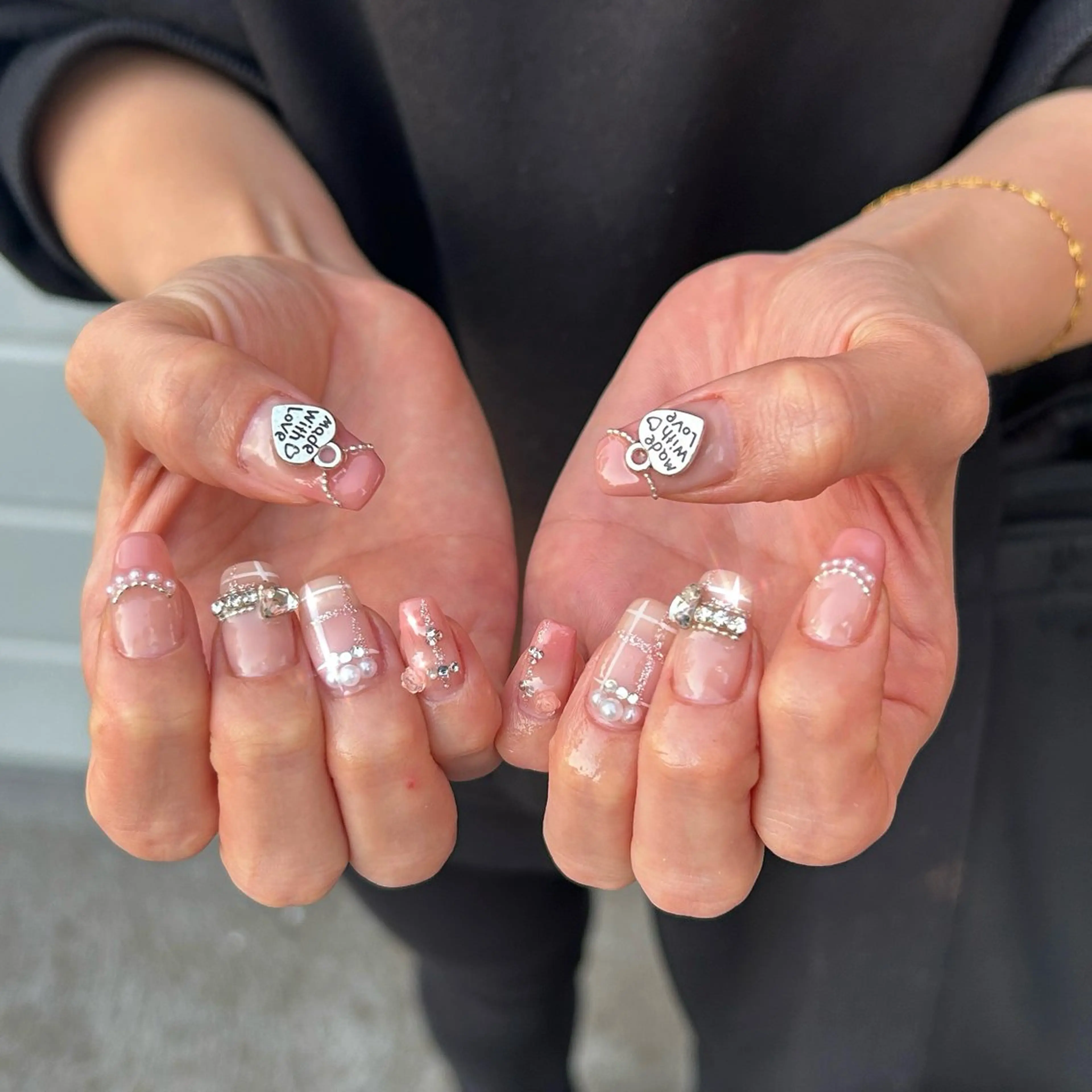 ネイル ガーリー 持ち込み d start 心斎橋 kawaii nails tokyo所属・LUNA nail 心斎橋のネイルデザイン