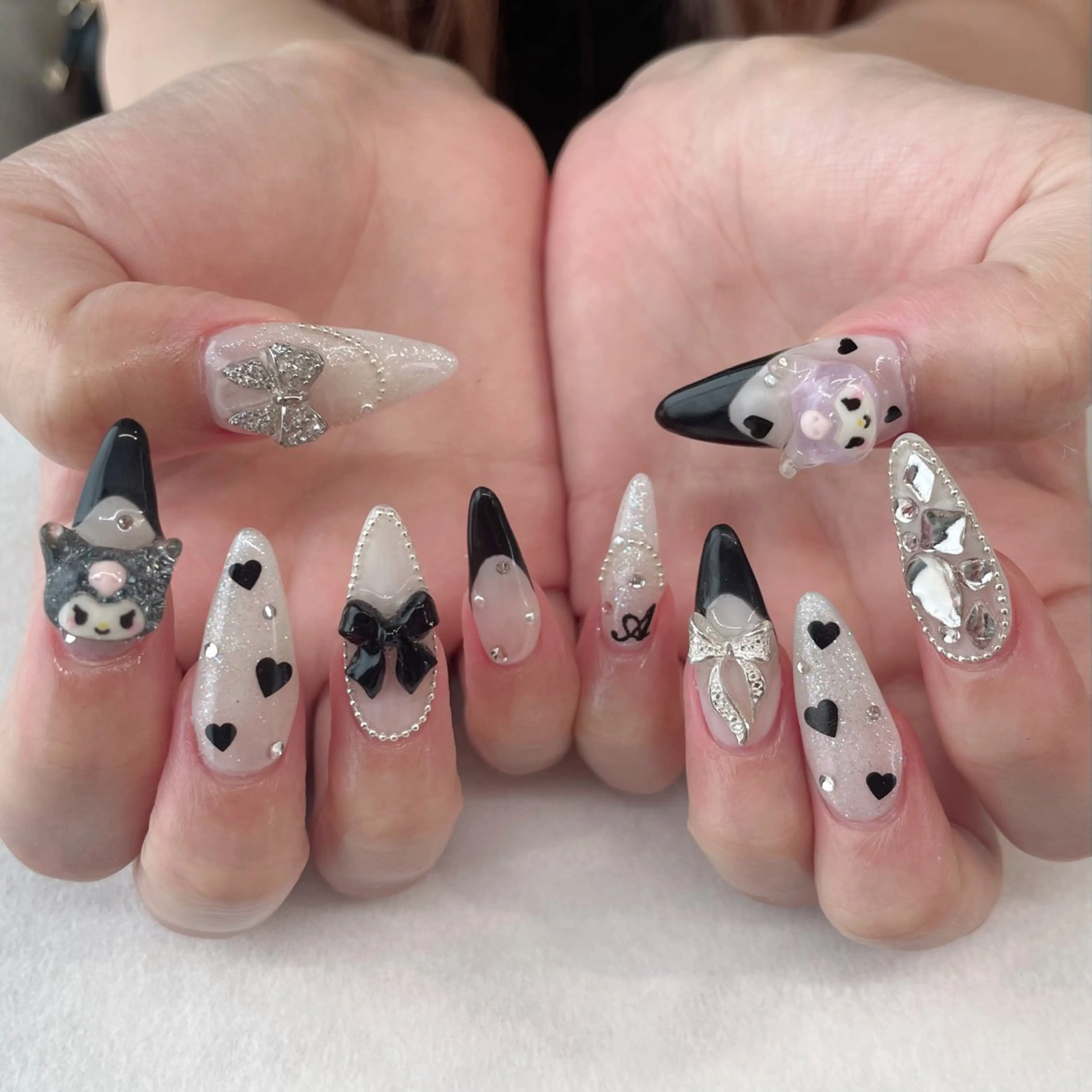 ネイル ハンドネイル 💎🐰 saki. m 🐰💎のネイルデザイン