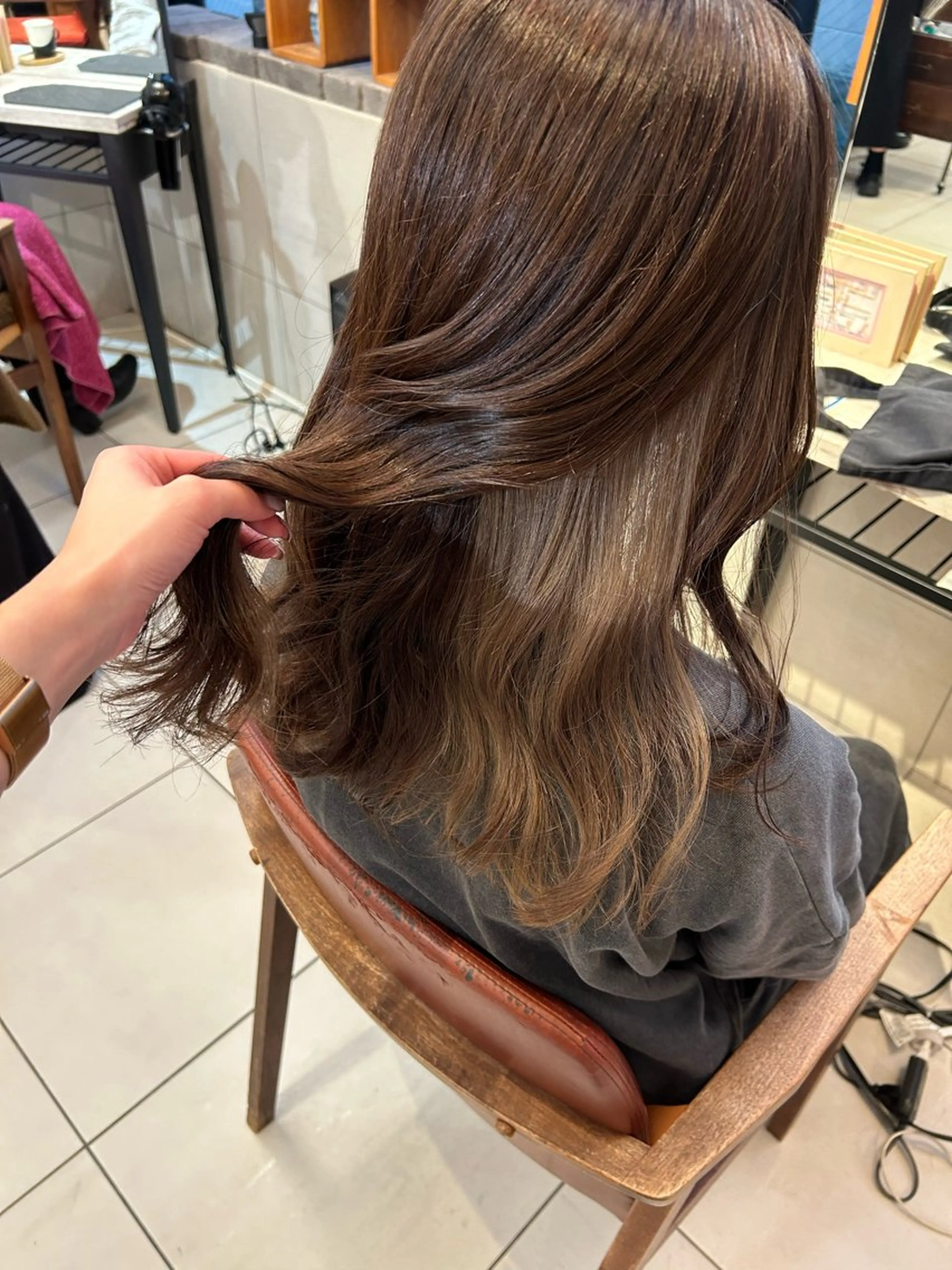 セミロング カラー ヘアカラー 艶カラー/耳つぼ/ 渡辺奈緒のその他イメージ