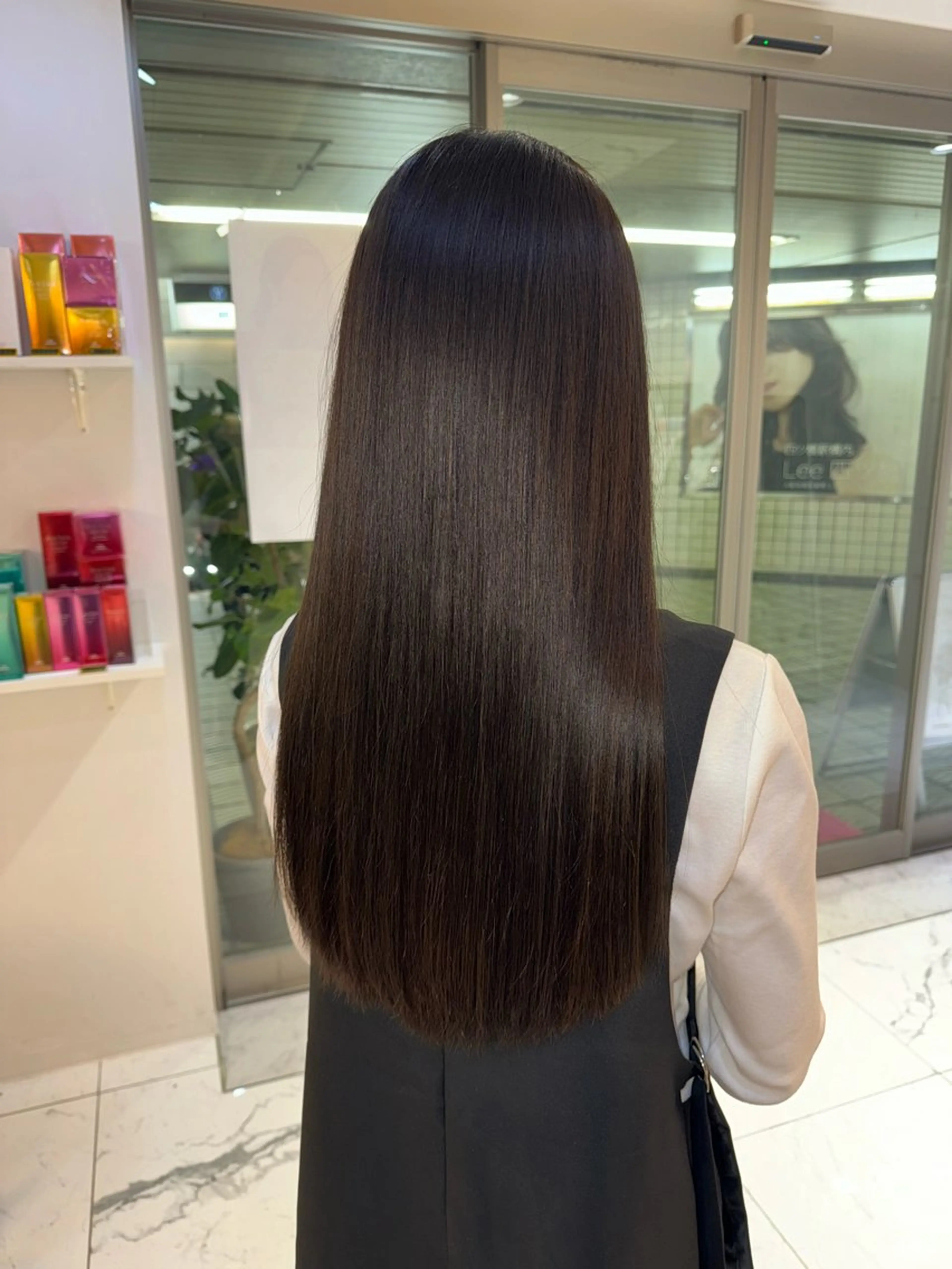 ロング 髪質改善 トリートメント 髪質改善ストレート/レイヤーカット/Lee  Horie所属・髪質改善&縮毛矯正 池本　有宏のヘアスタイル