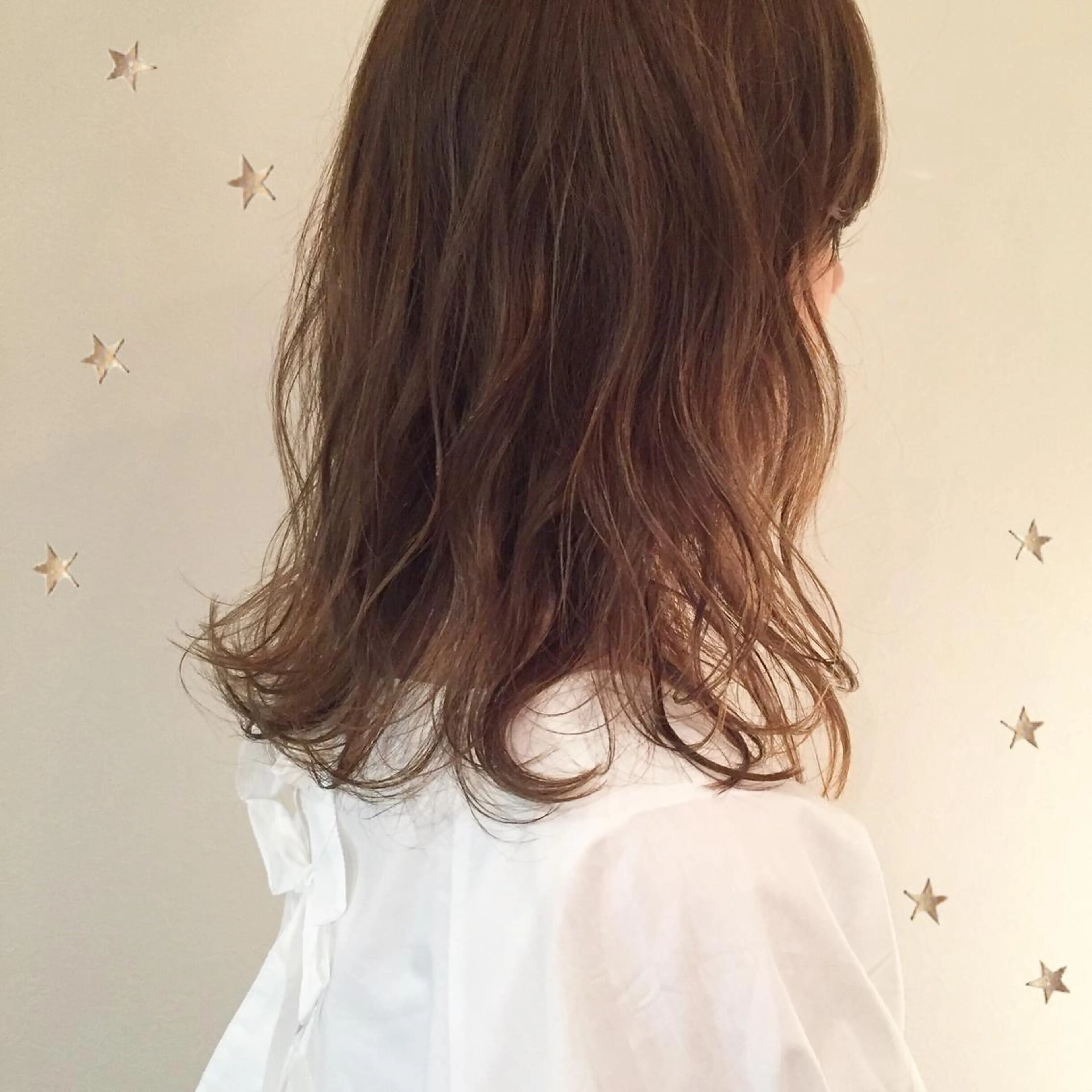 ミディアム salon AKIRA所属・市川 千夏のヘアスタイル