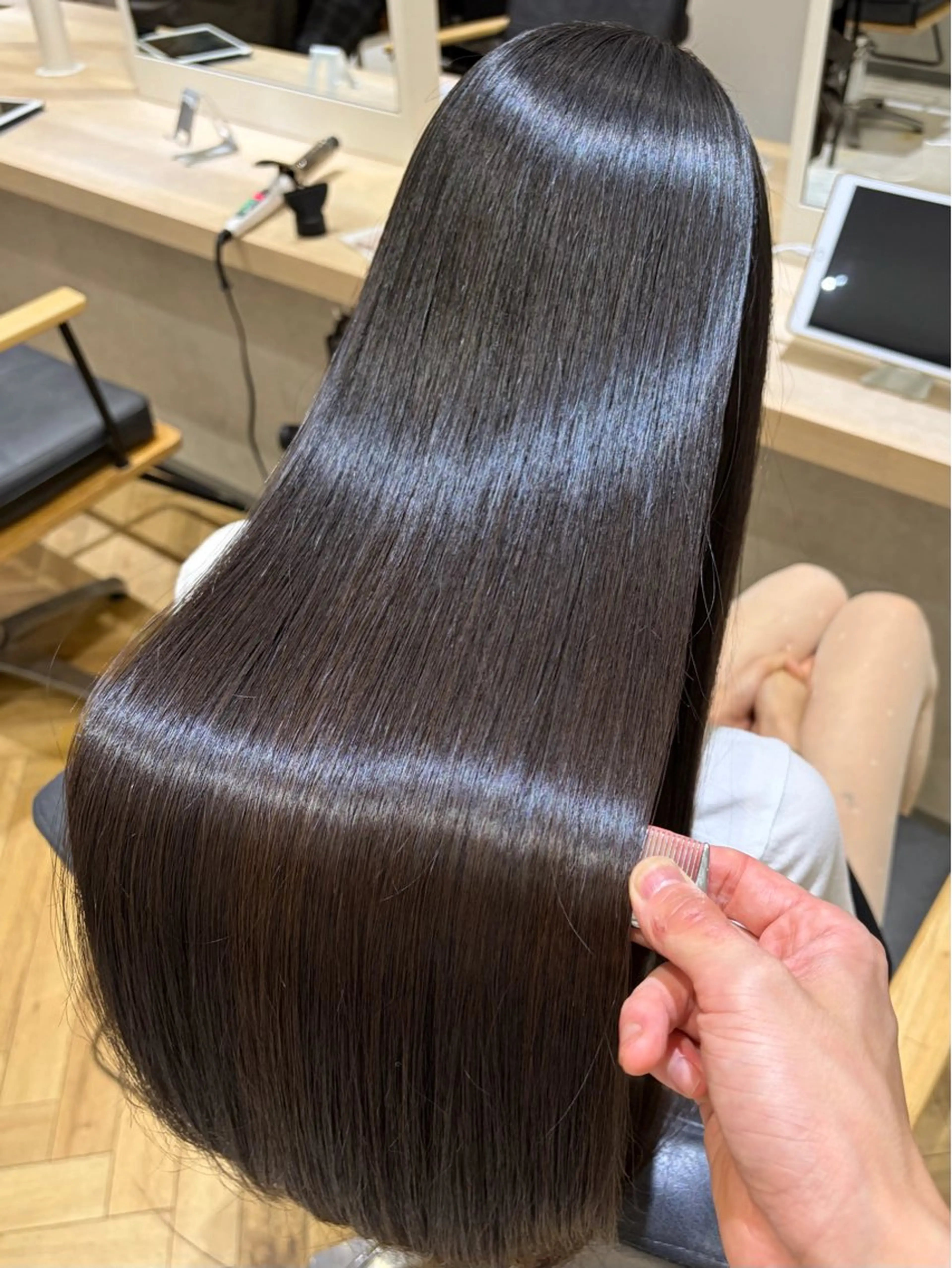 ロング カラー 髪質改善 縮毛矯正 トリートメント カット ヘアカラー トリートメント 松田卓也🌟美髪矯正 🌟小顔🌟艶髪のヘアスタイル