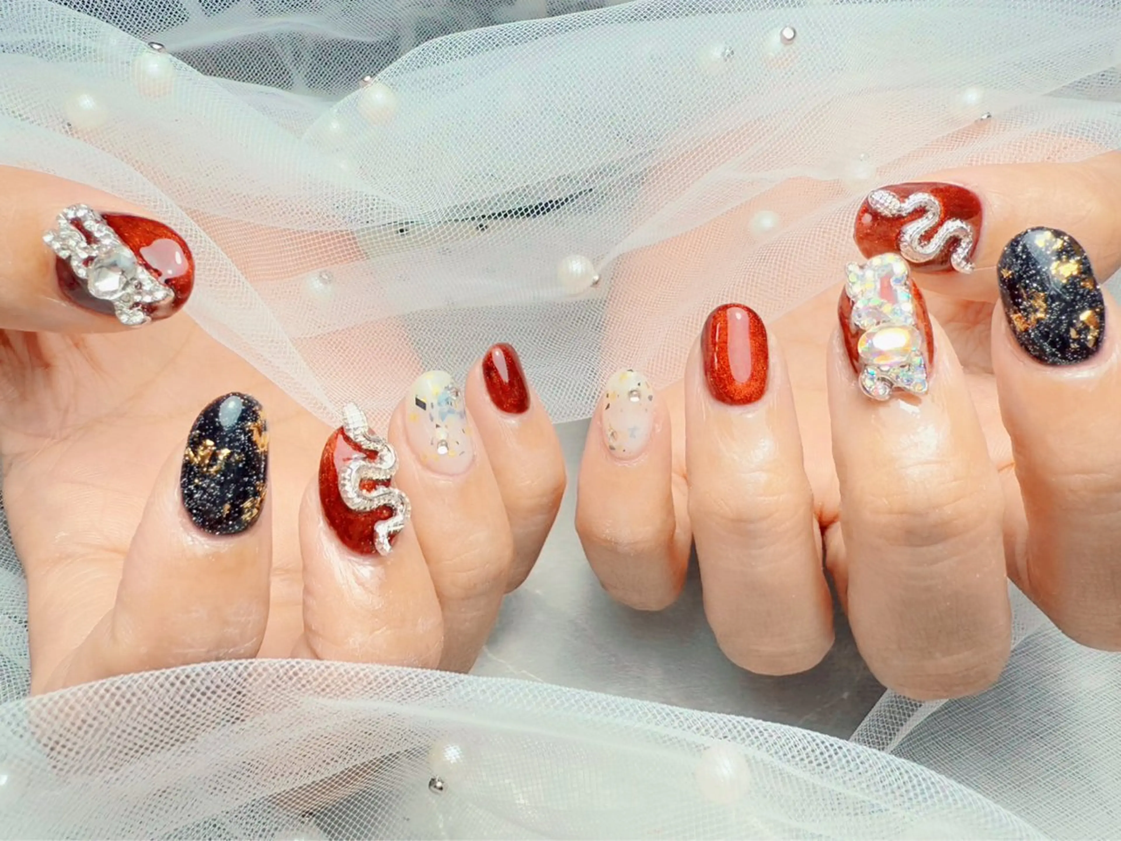 ネイル ハンドネイル マジックミラー所属・マジック ミラーのネイルデザイン