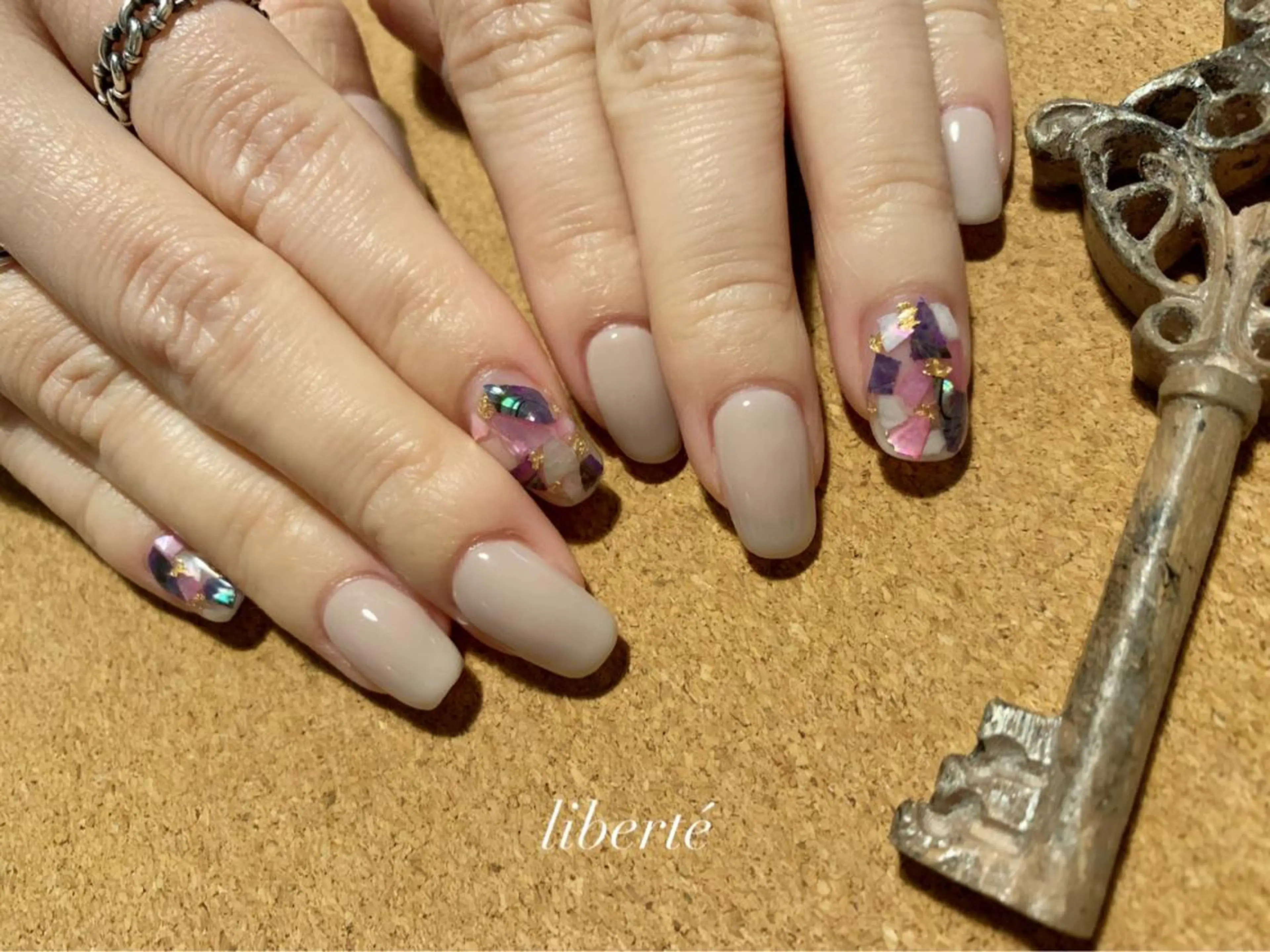 ネイル liberté (リベルテ)のネイルデザイン