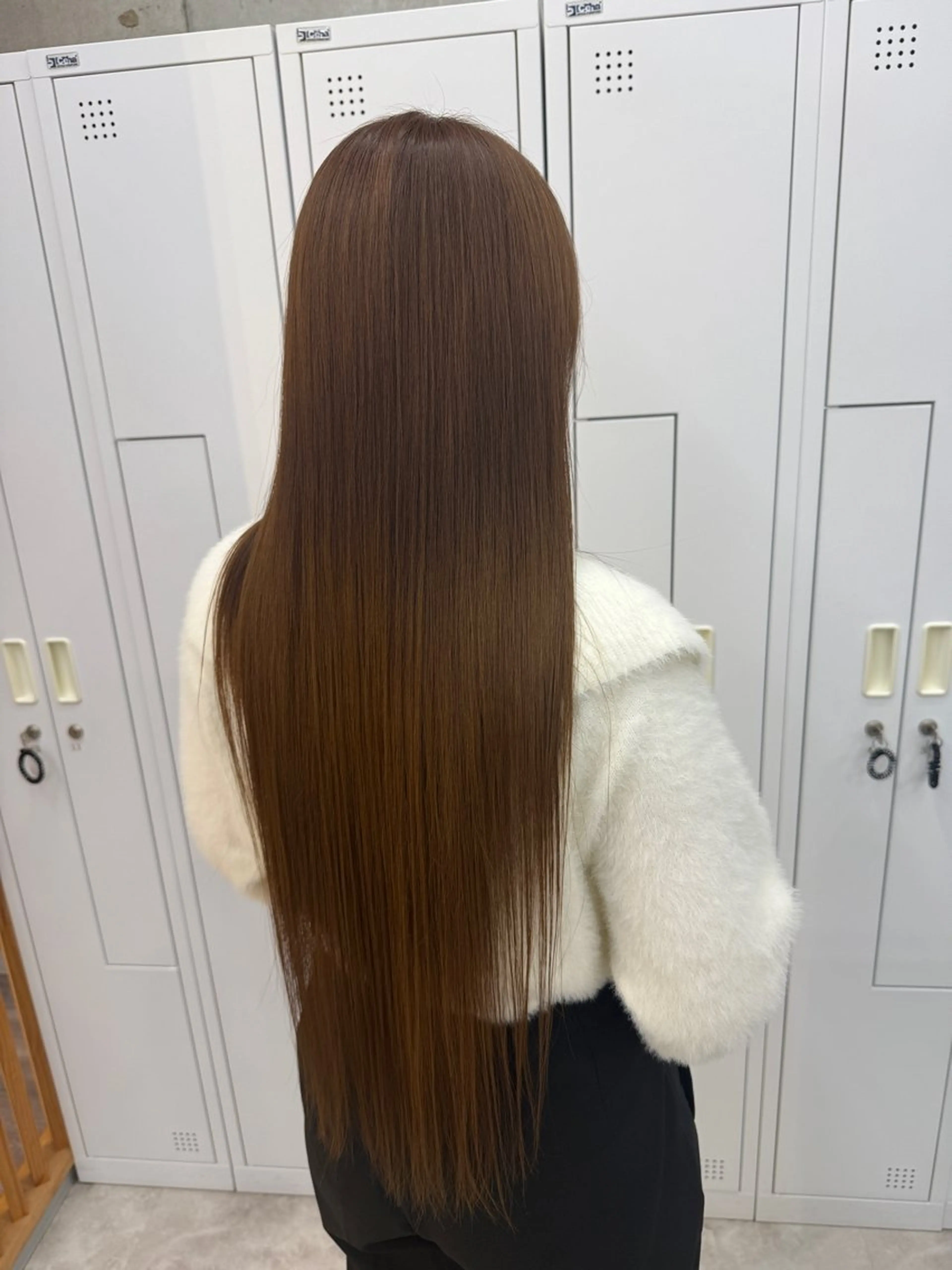 ロング カラー ブリーチ 透明感カラー ブリーチなしカラー トリートメント ヘアカラー トリートメント 秋山 七海のヘアスタイル