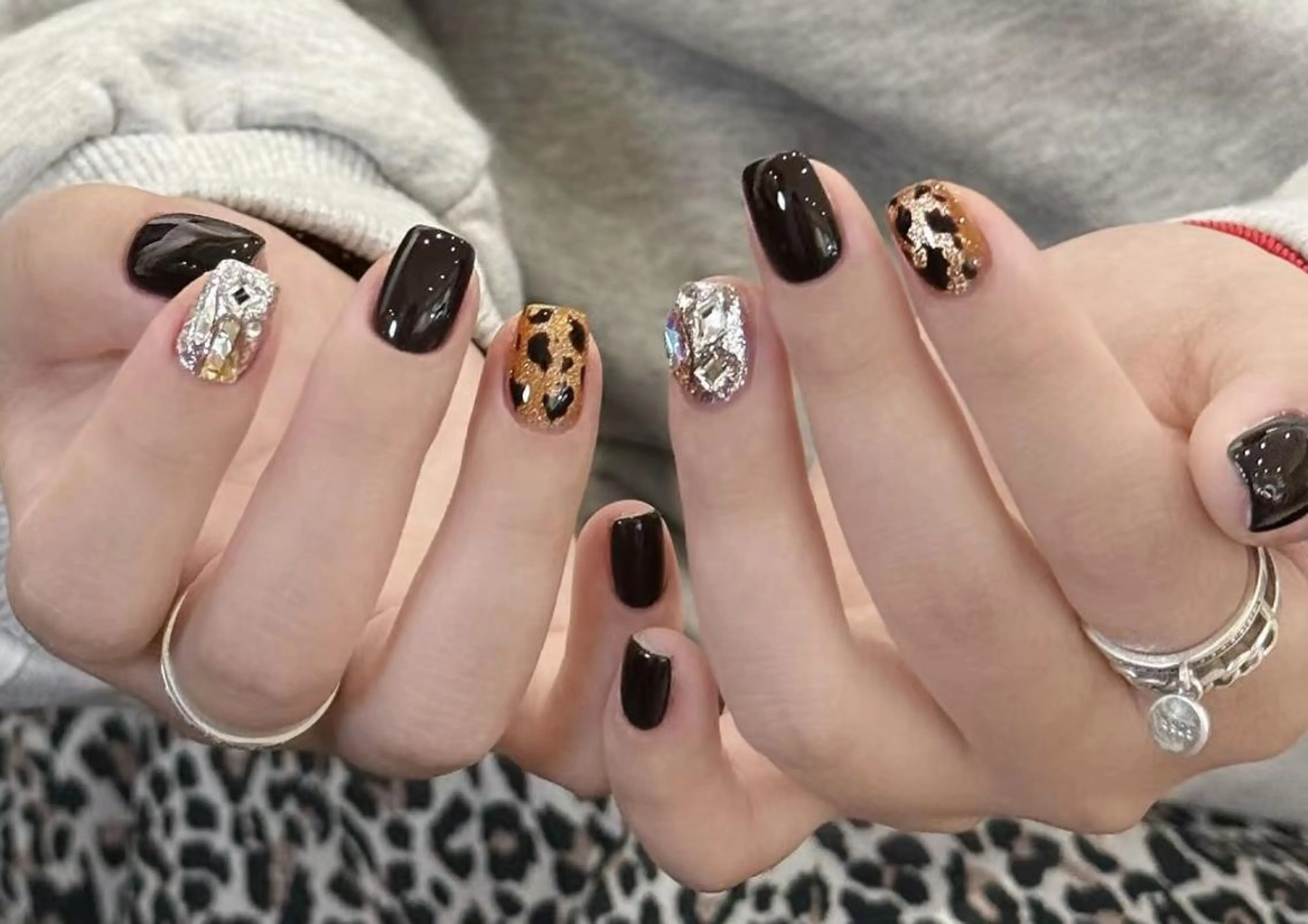 ネイル チークネイル 長さ出し フットネイル フレンチネイル ジェルネイル AB マツエクネイルサロンのネイルデザイン