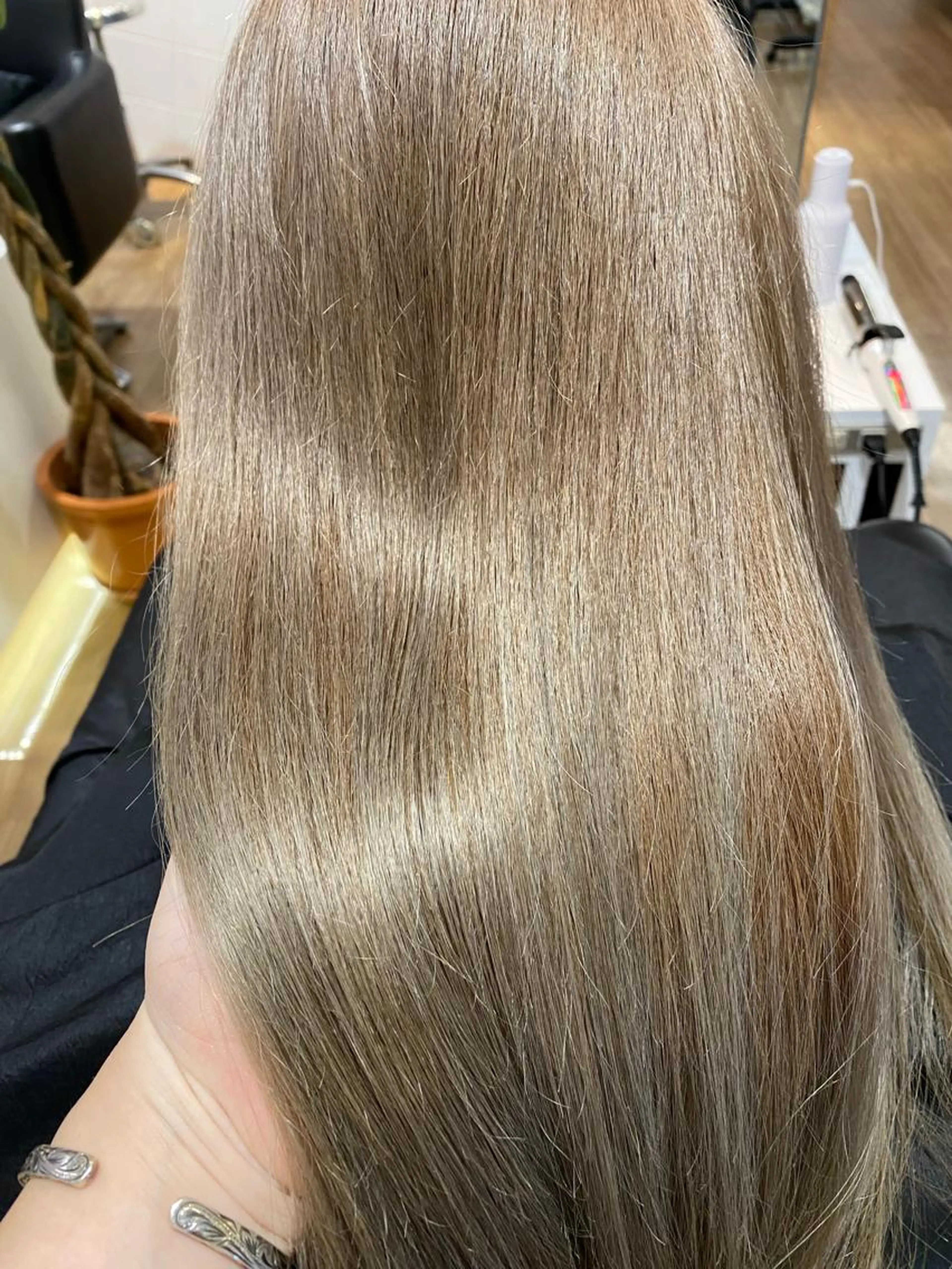 ♦️カット&選べるカラー♦️迷ったらまずこちらオススメです💁‍♀️の写真