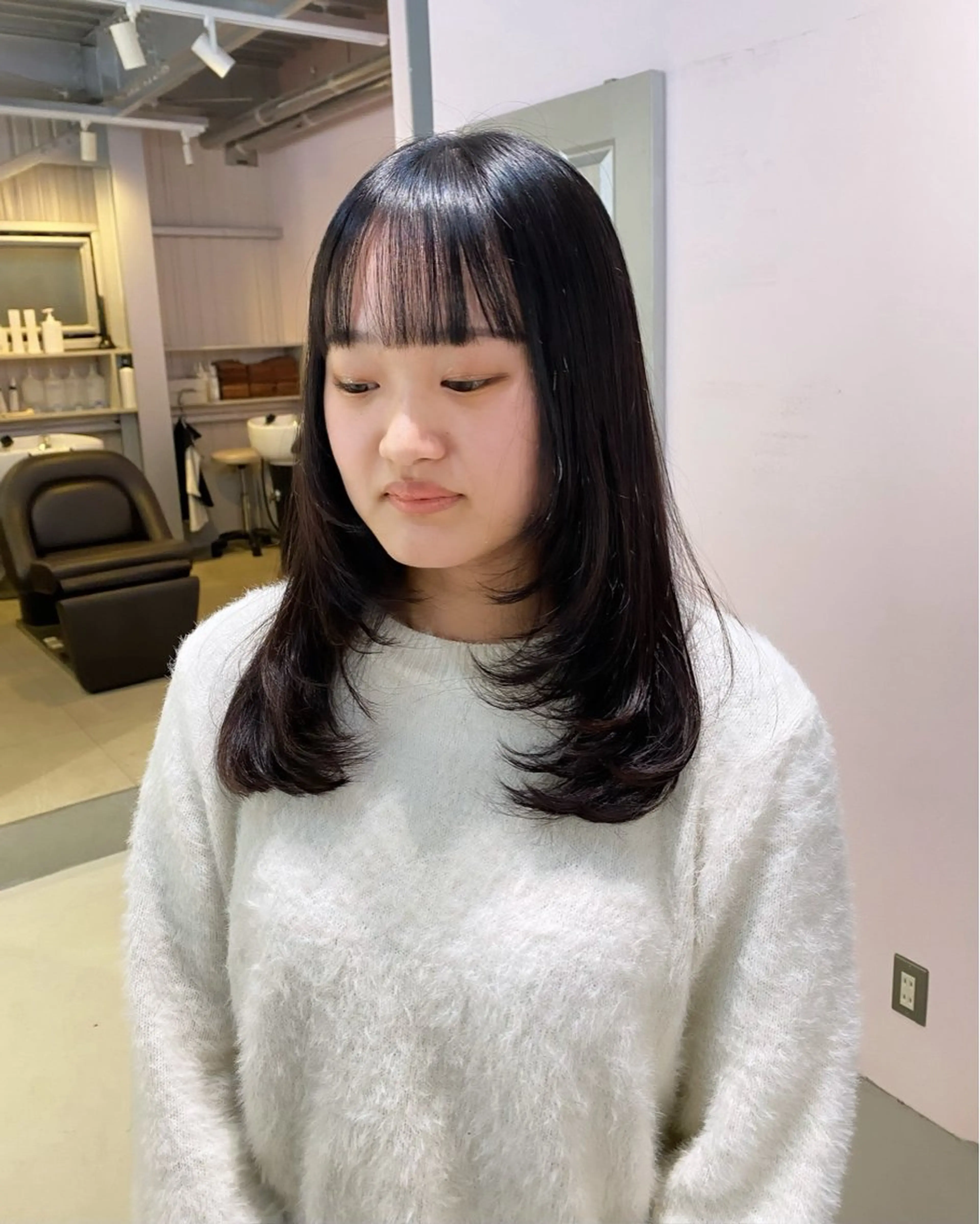 ロング カラー 黒髪 ナチュラルブラック レイヤーカット カット ヘアカラー アオイ🩵暖色 /まろやかカラーのヘアスタイル