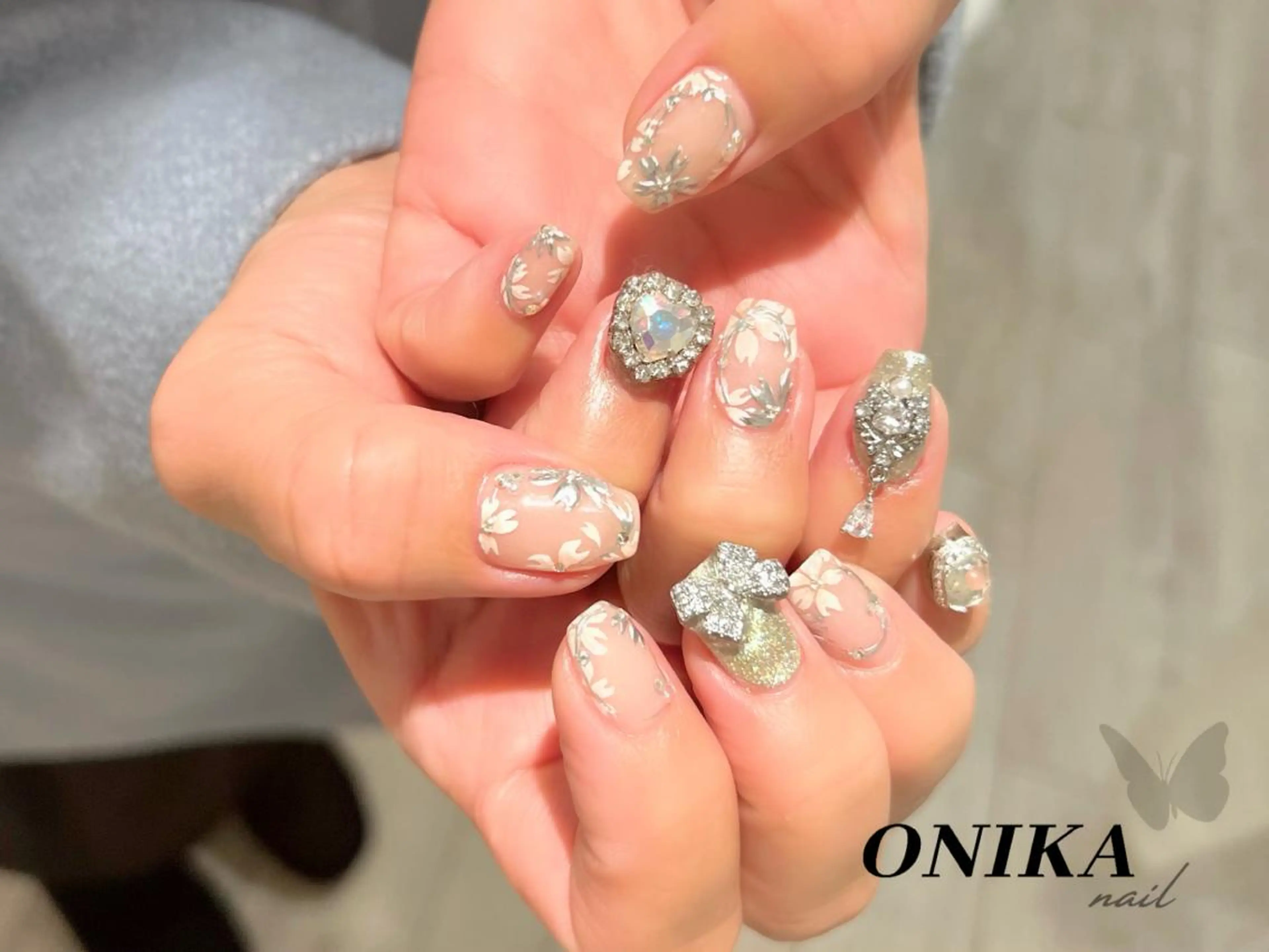 ネイル ONIKA Nail 青山通り店所属・ONIKA Nail 表参道A4徒歩2分のネイルデザイン
