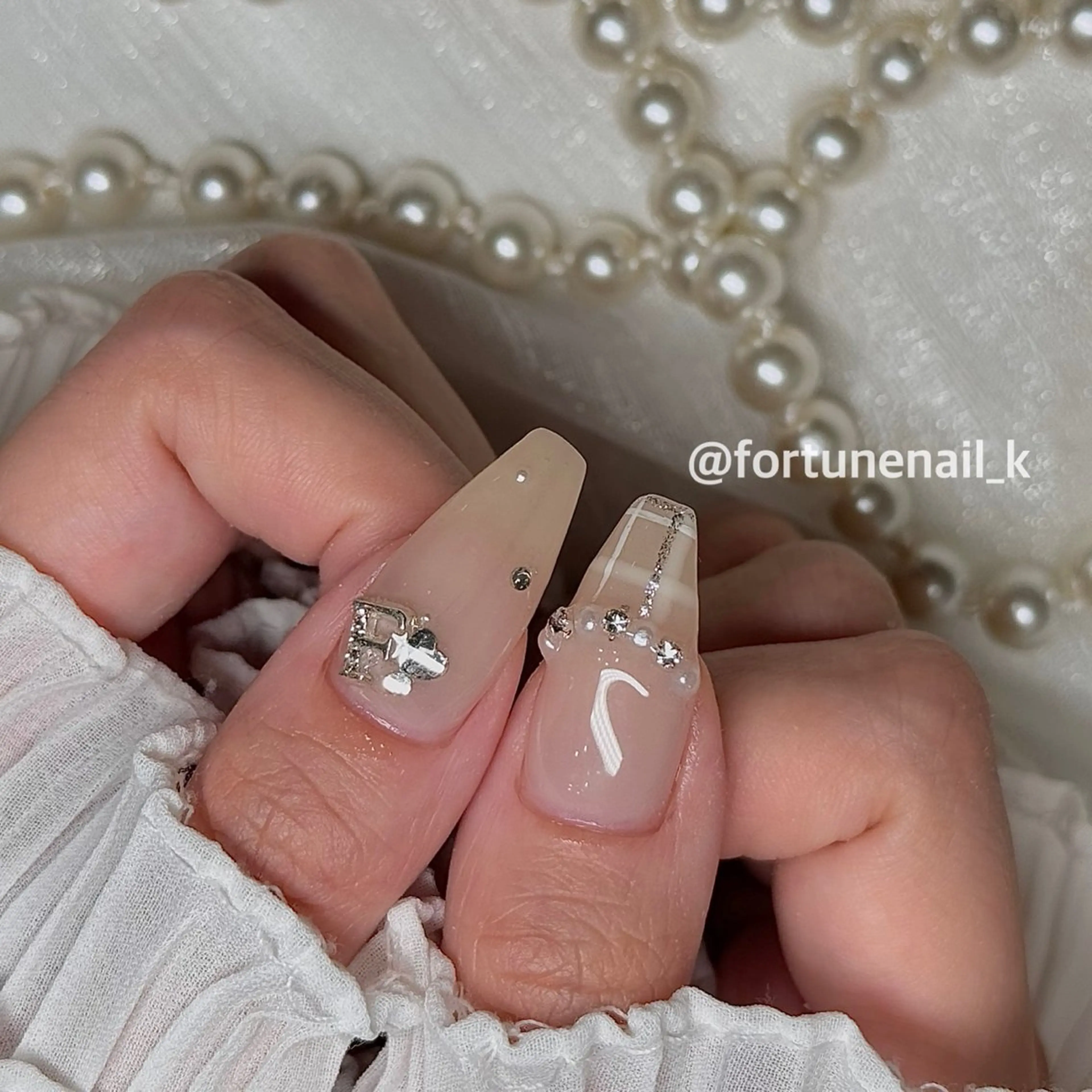 ネイル ハンドネイル 🤍kanane 🤍のネイルデザイン