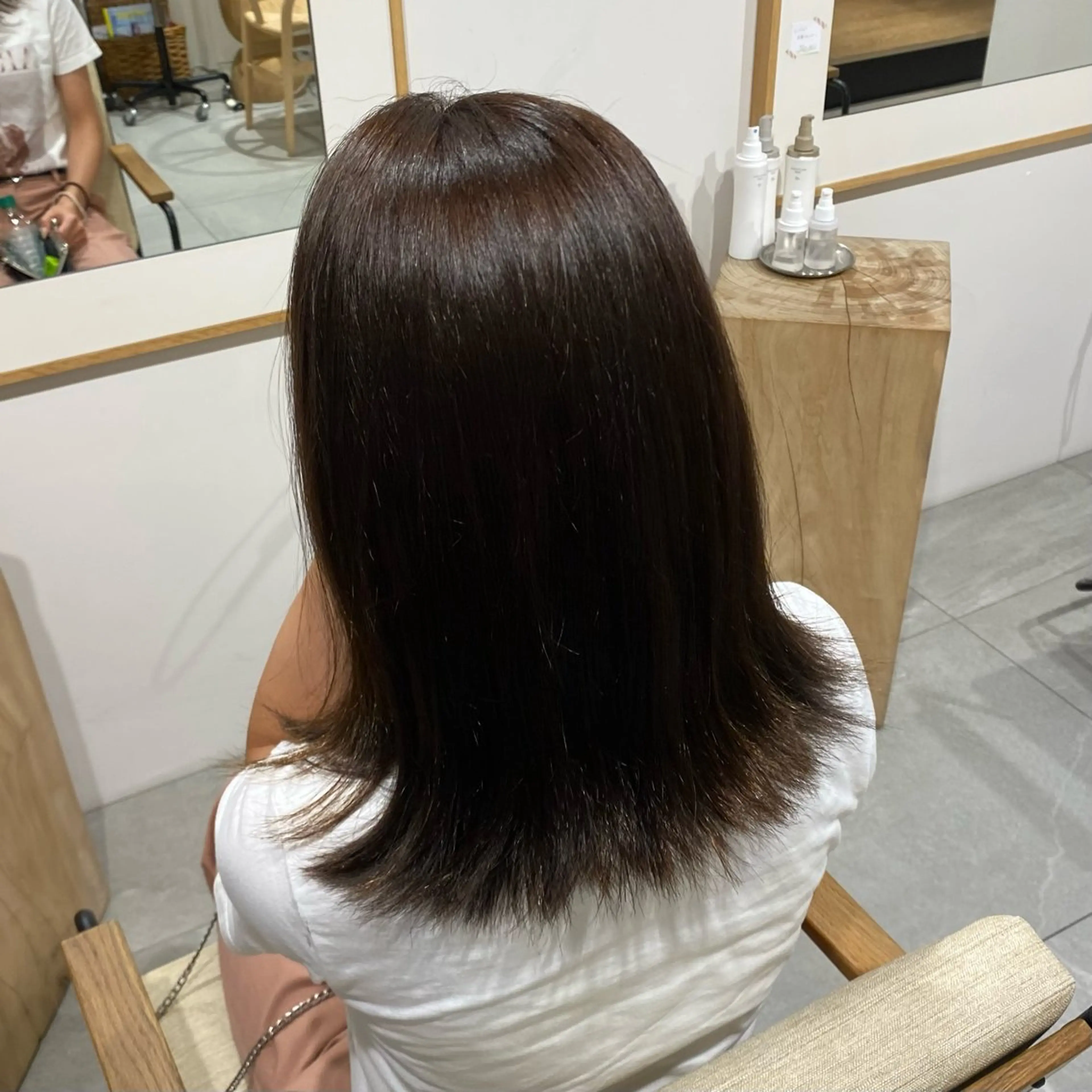 ミディアム ショート/ボブ/顔周 りレイヤー/RINAのヘアスタイル