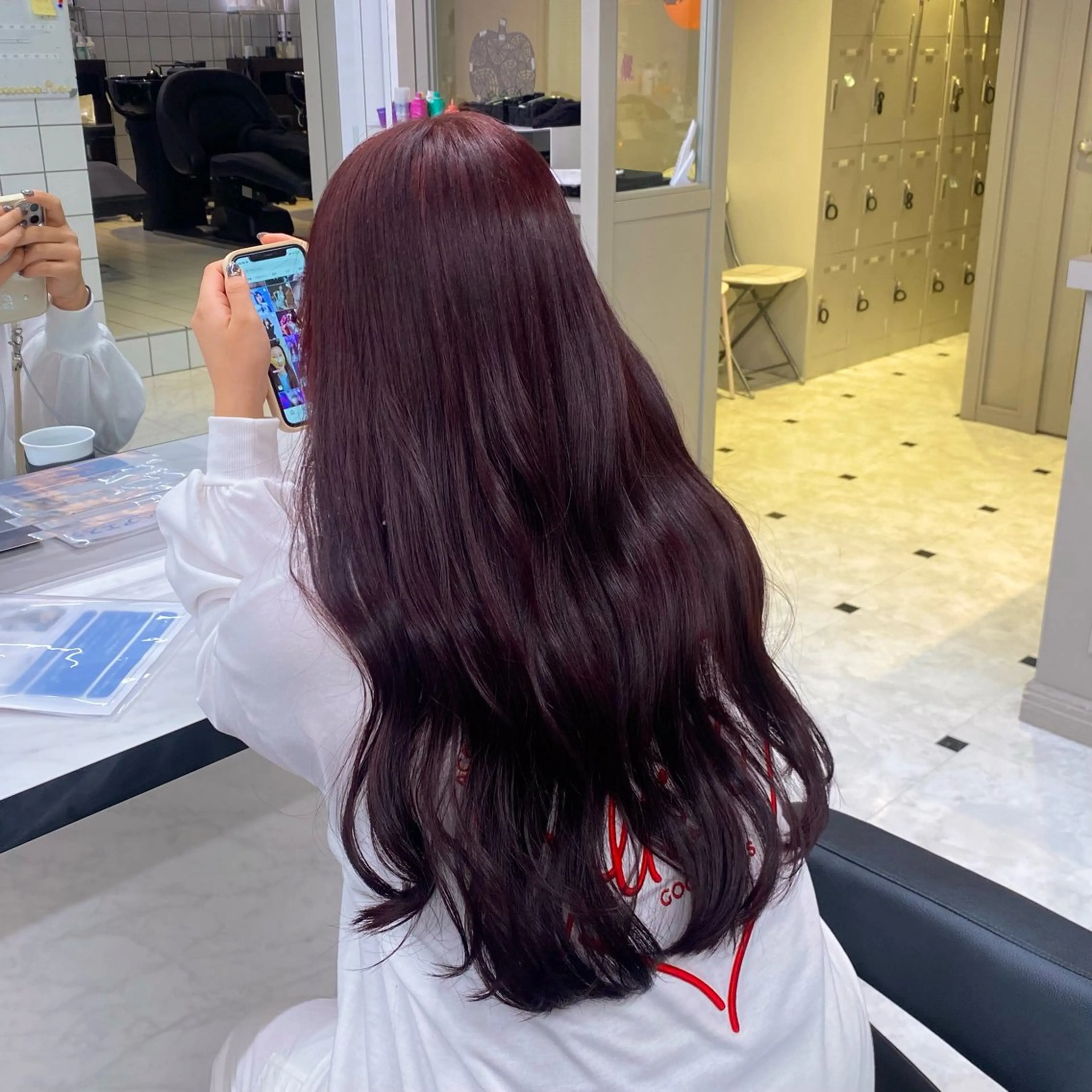 ロング カラー ブリーチ ブリーチなしカラー レッドカラー 透明感ベージュカラー ♡上野♡AIのヘアスタイル