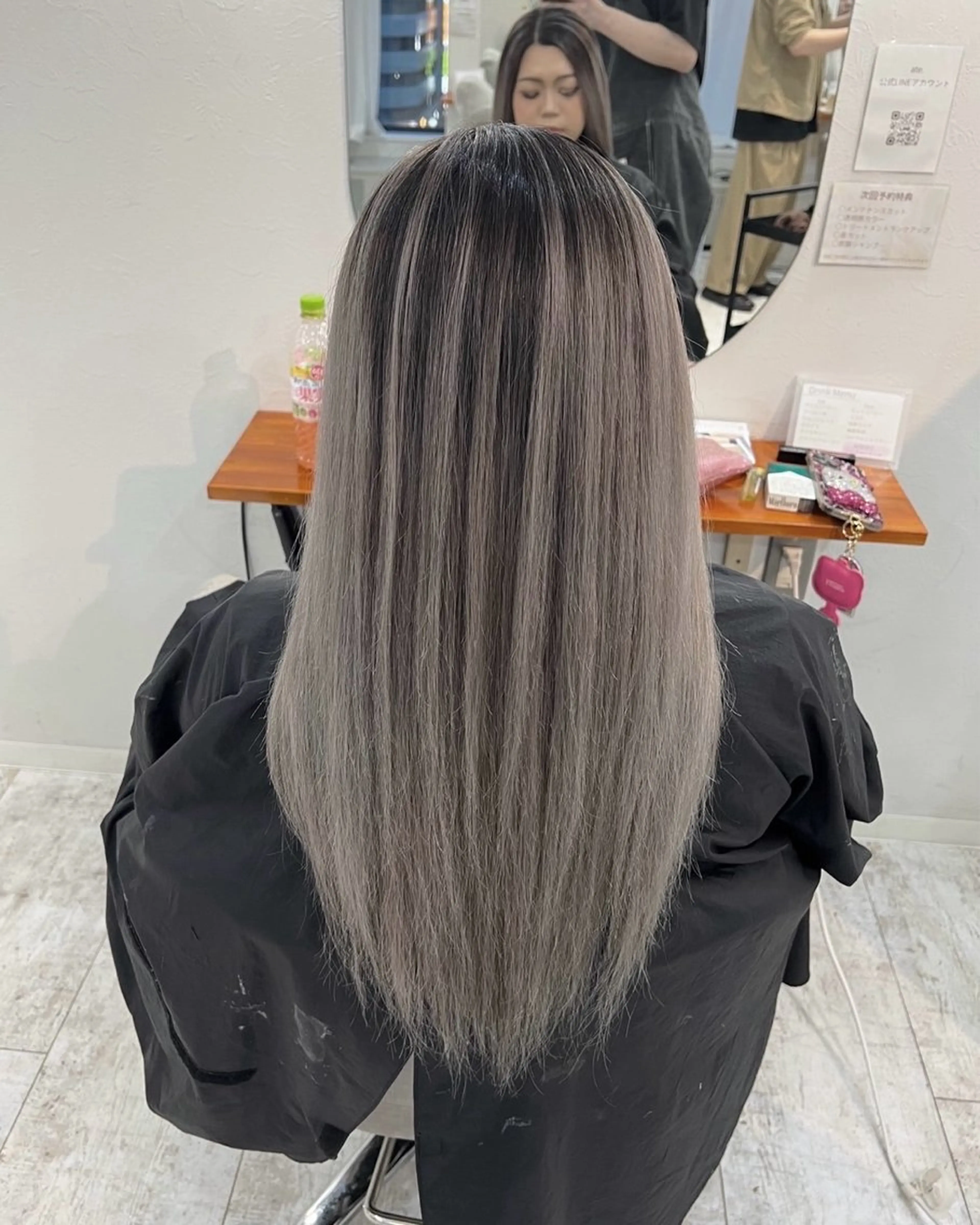 セミロング カラー バレイヤージュ グレージュ レイヤーカット ヘアカラー トリートメント ROBIN所属・指名数No.1 /NAOYAのヘアスタイル