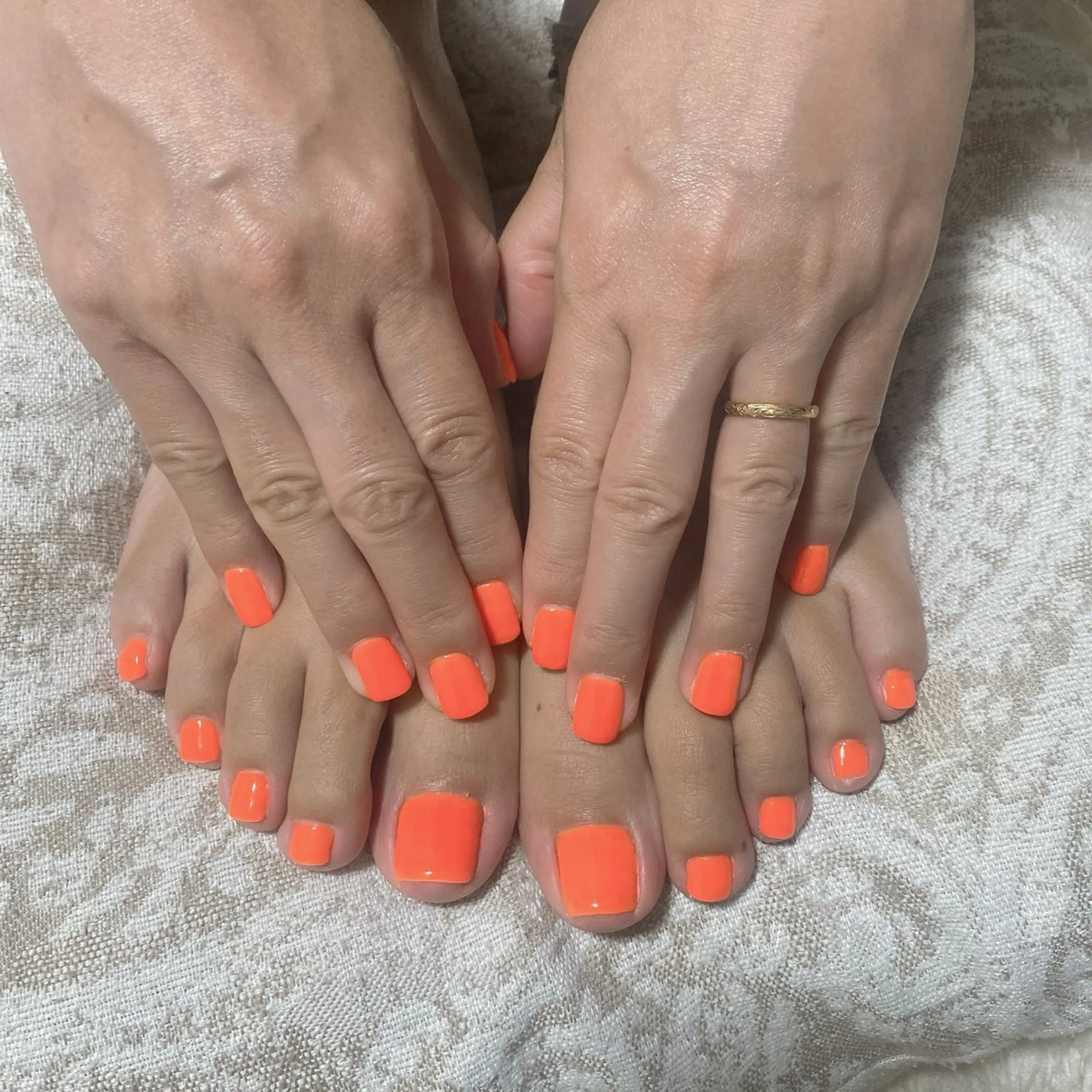 ネイル フットネイル おそろいネイル ワンカラーネイル フットネイル N's Nailのネイルデザイン