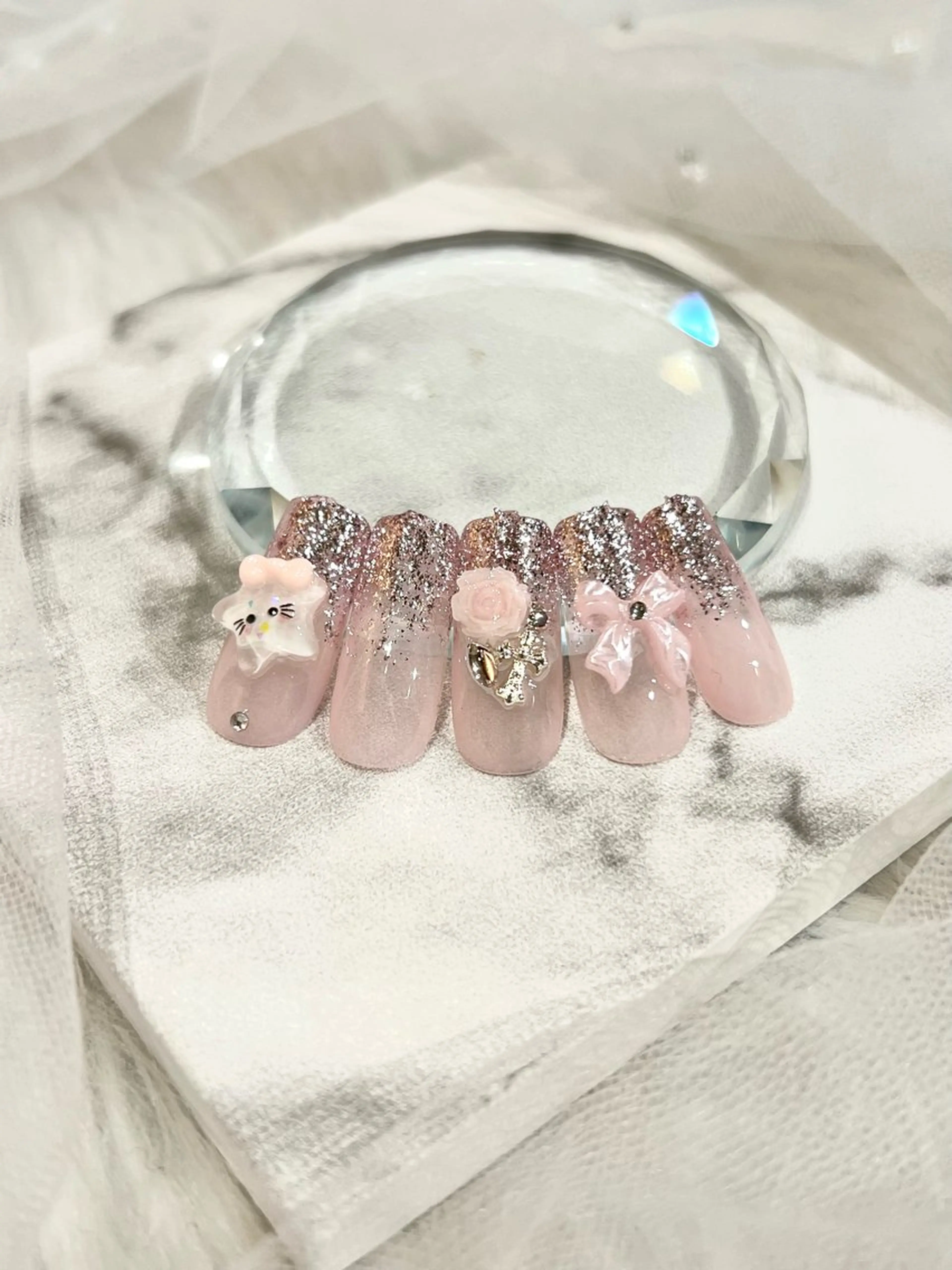 ネイル zirnail所属・zir  nail 🕊️💗RIOのネイルデザイン