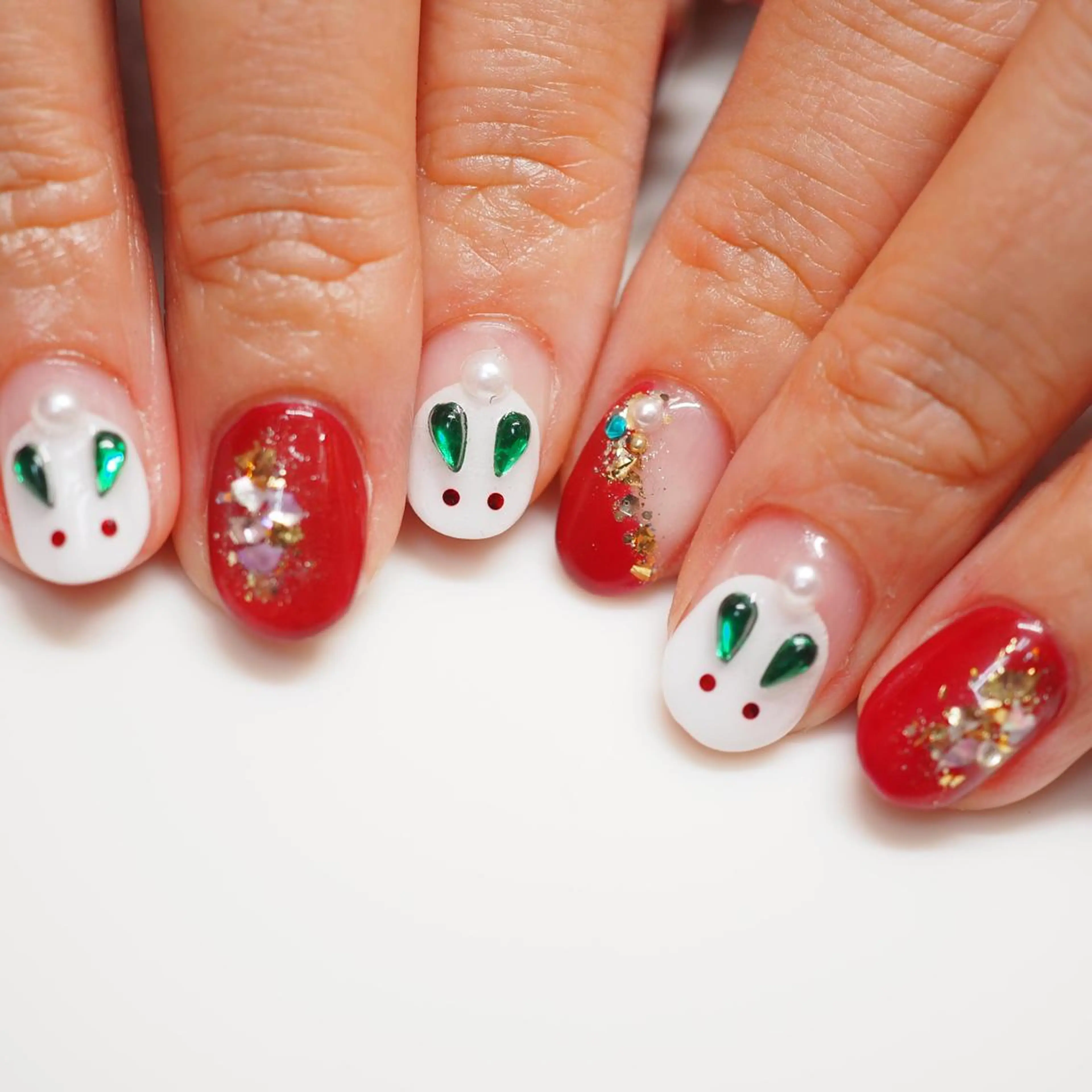 ネイル ハンドネイル 深爪を断らない スカルプ高評価店のネイルデザイン