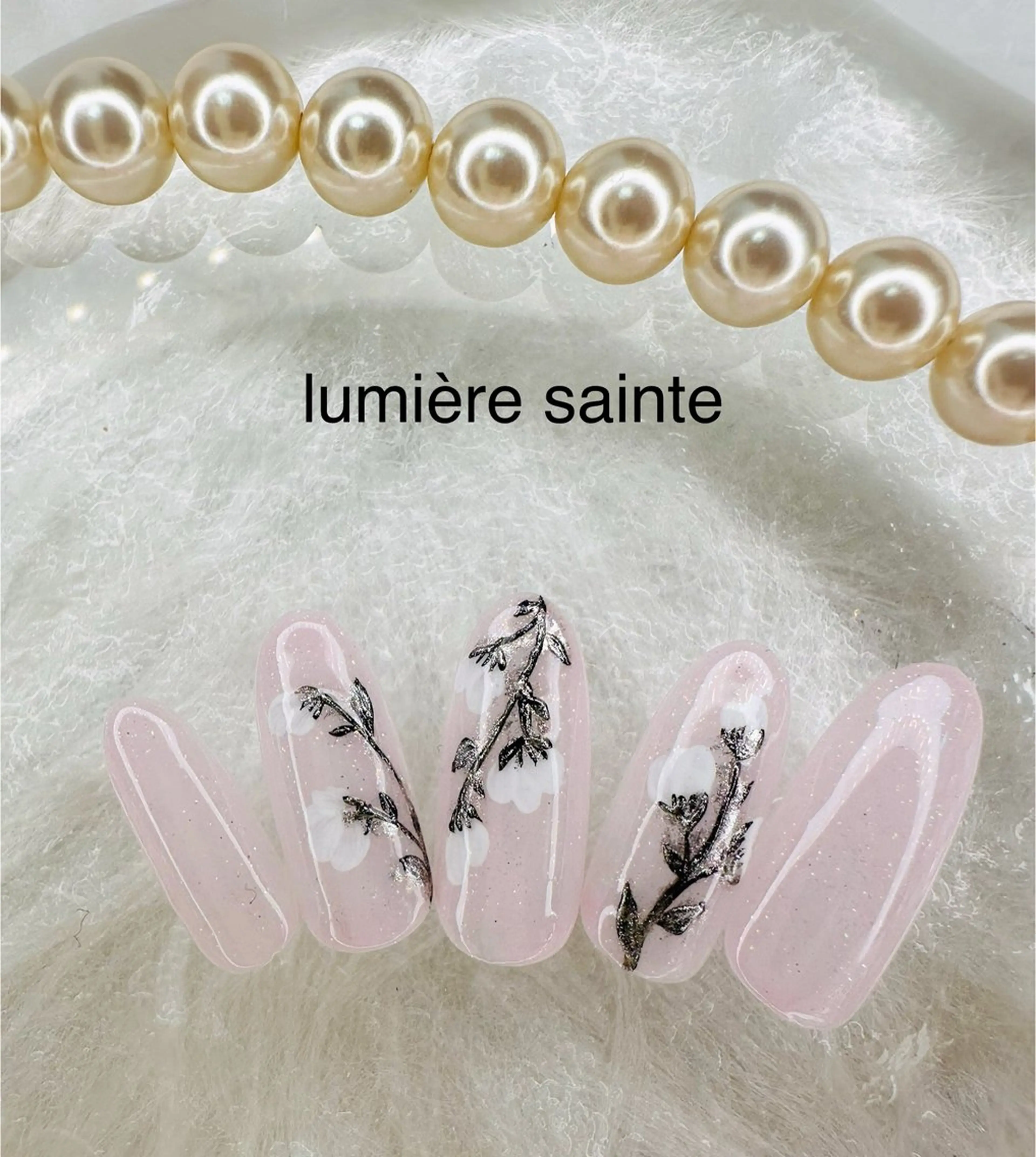 ネイル lumière saintenailのネイルデザイン