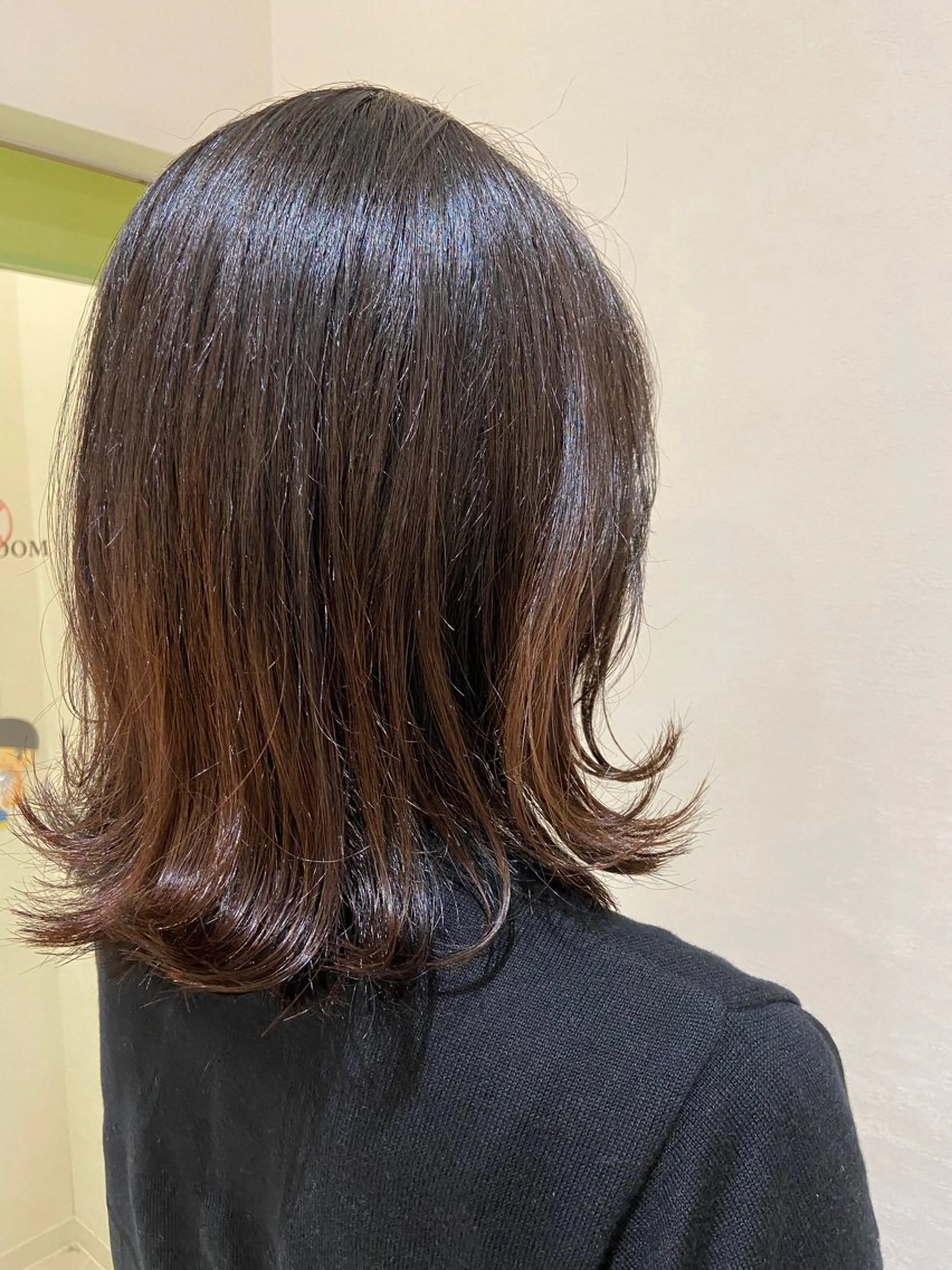 セミロング 横田 まおのヘアスタイル