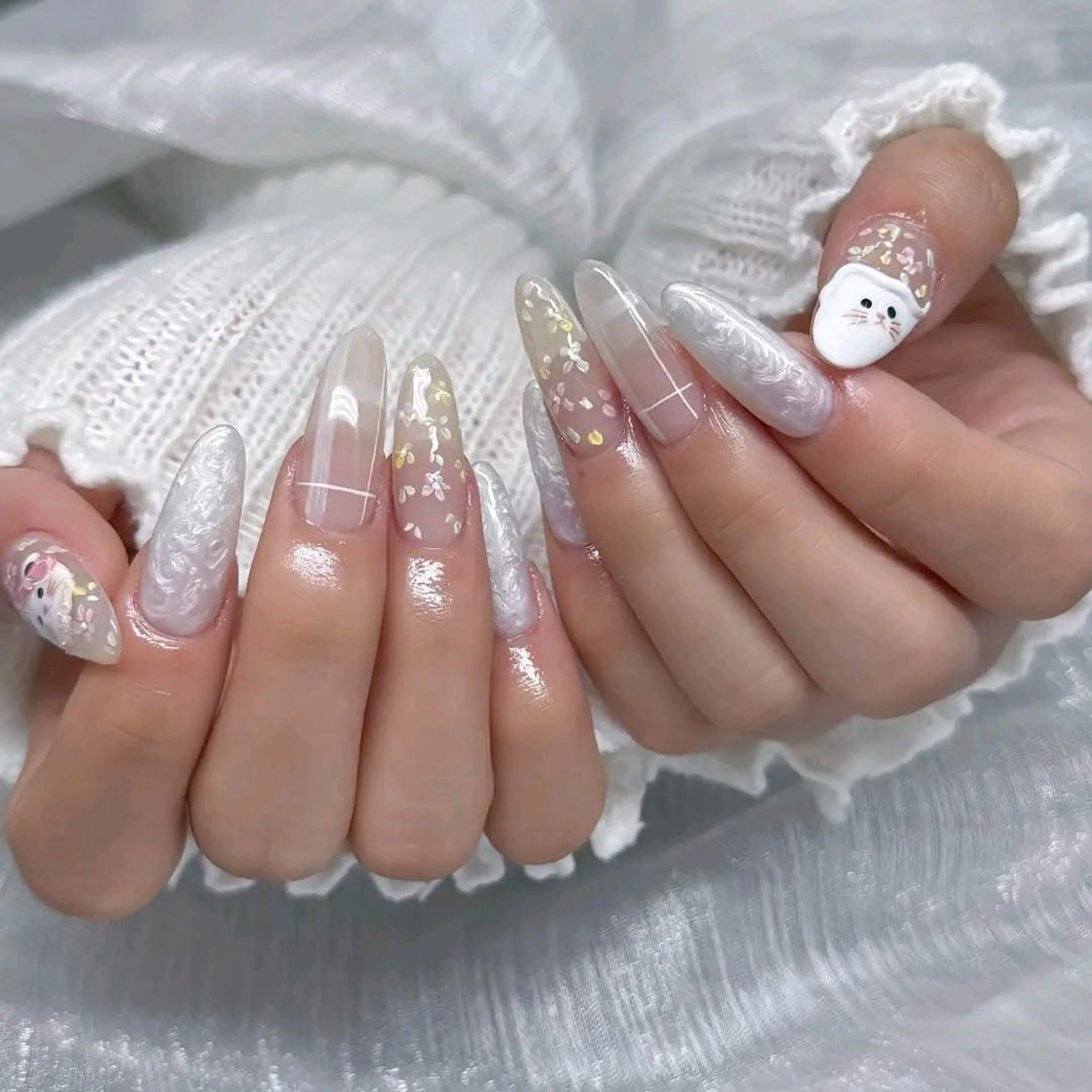 ネイル チークネイル フレンチネイル グラデーション キラキラネイル マグネットネイル ハンドネイル FUJI Nail Salon所属・FUJI NAILSALONのネイルデザイン