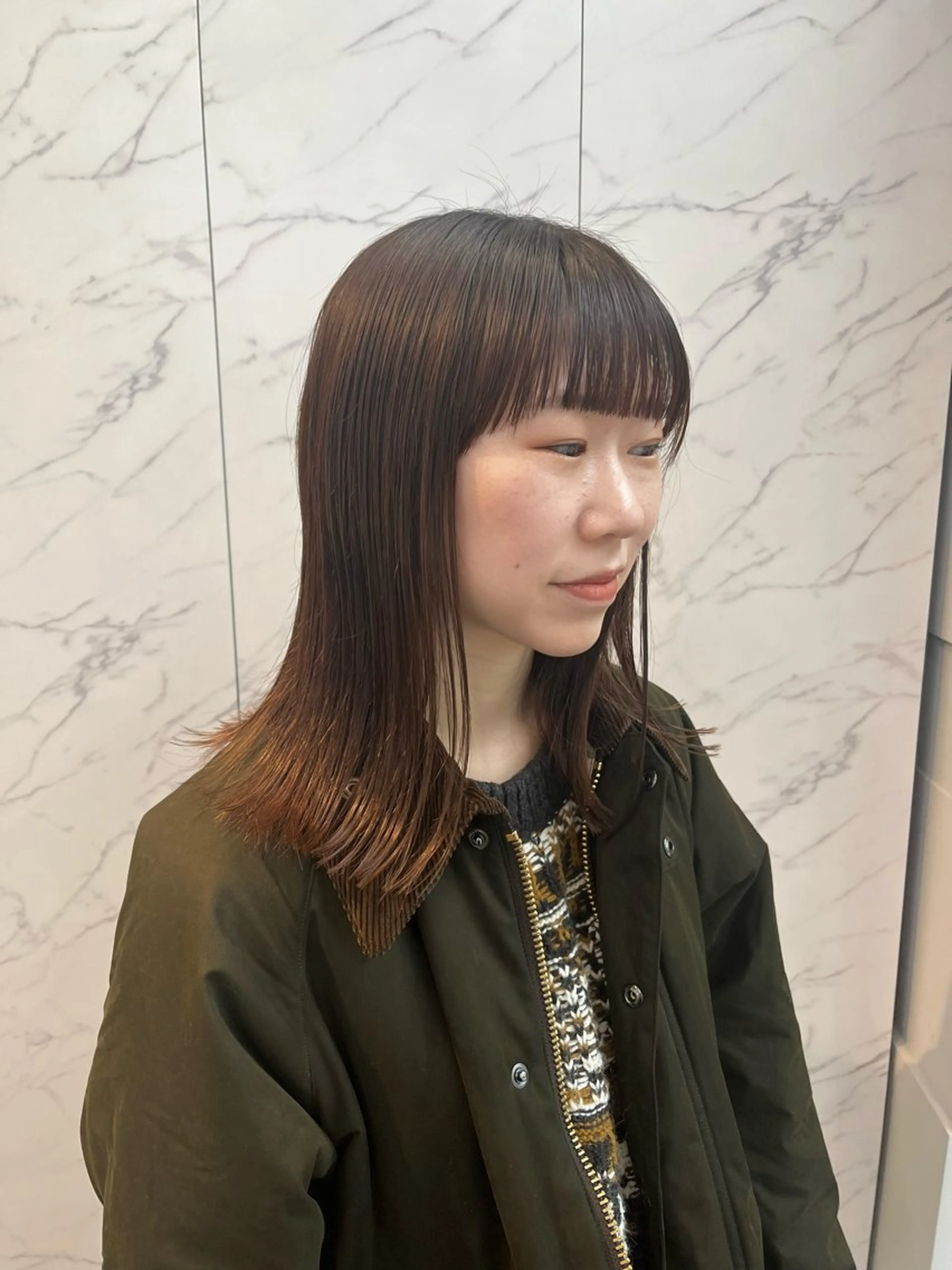 ミディアム ボブ 外ハネヘア カット ﾏｽﾀﾞ ｱｲﾘのヘアスタイル