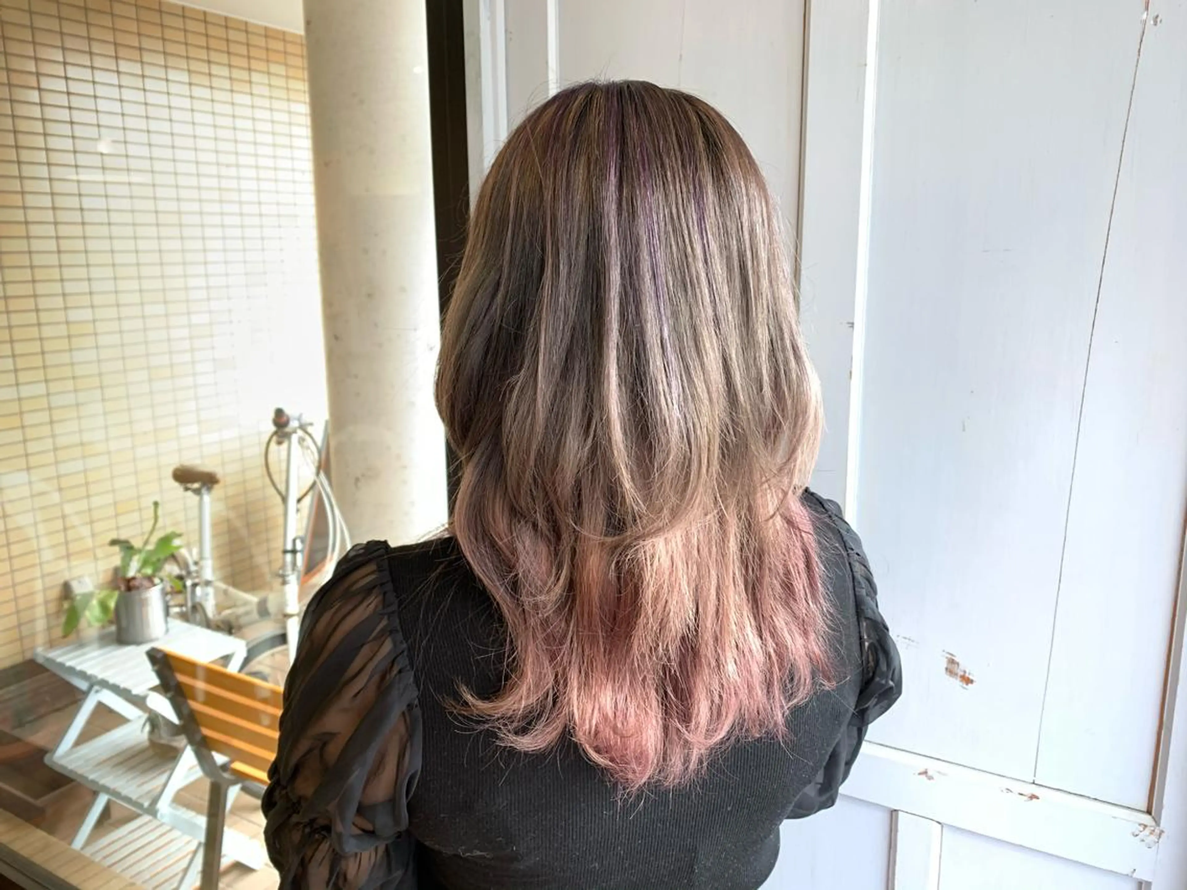 ロング カラー グラデーションカラー ヘアカラー トリートメント ツキダテ ユイのヘアスタイル