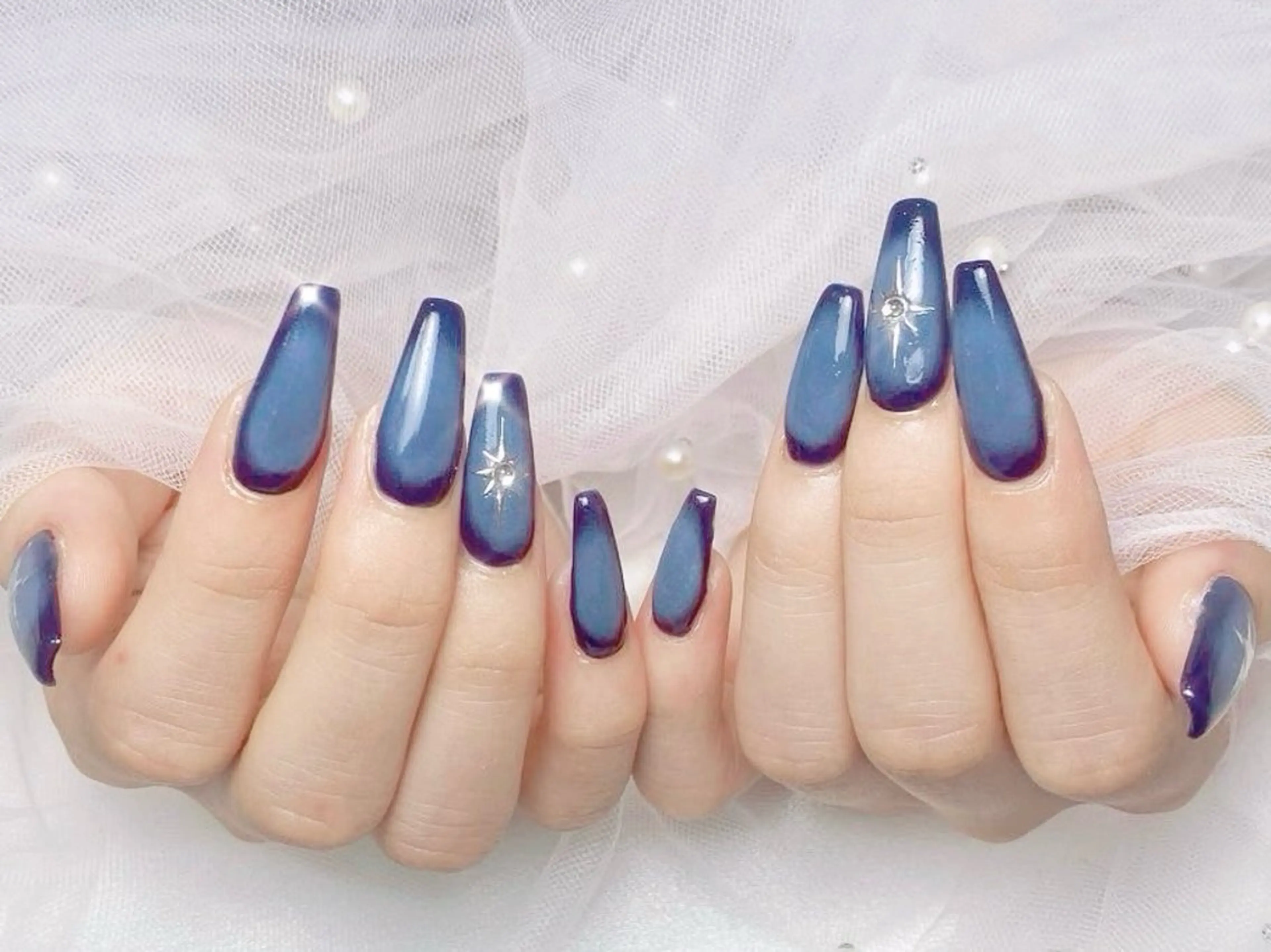 ネイル フレンチネイル ハート 韓国ネイル マグネットネイル マグネットフレンチ ハンドネイル ネイルサロン lotusのネイルデザイン