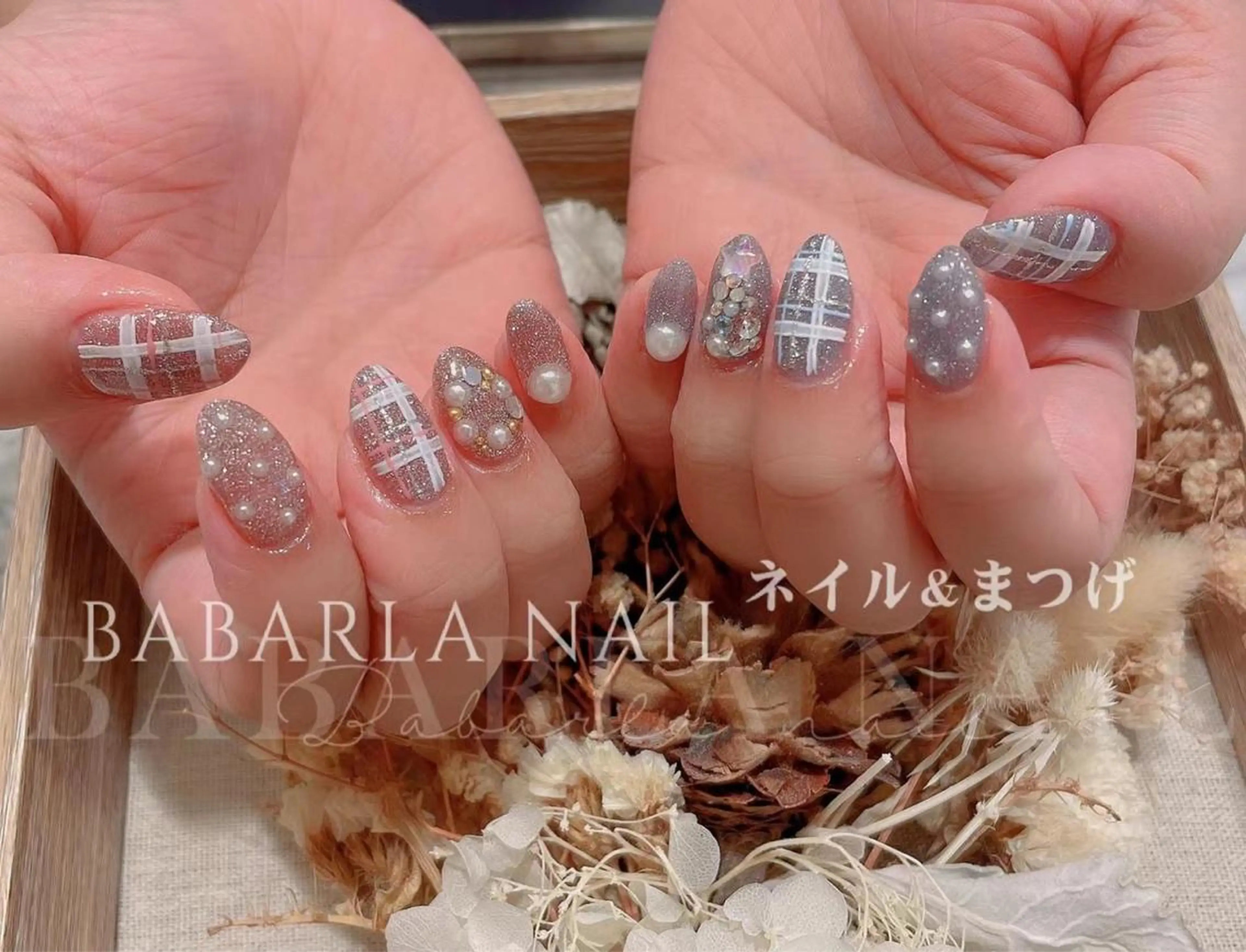 ネイル オフィスネイル Babarla nailのネイルデザイン
