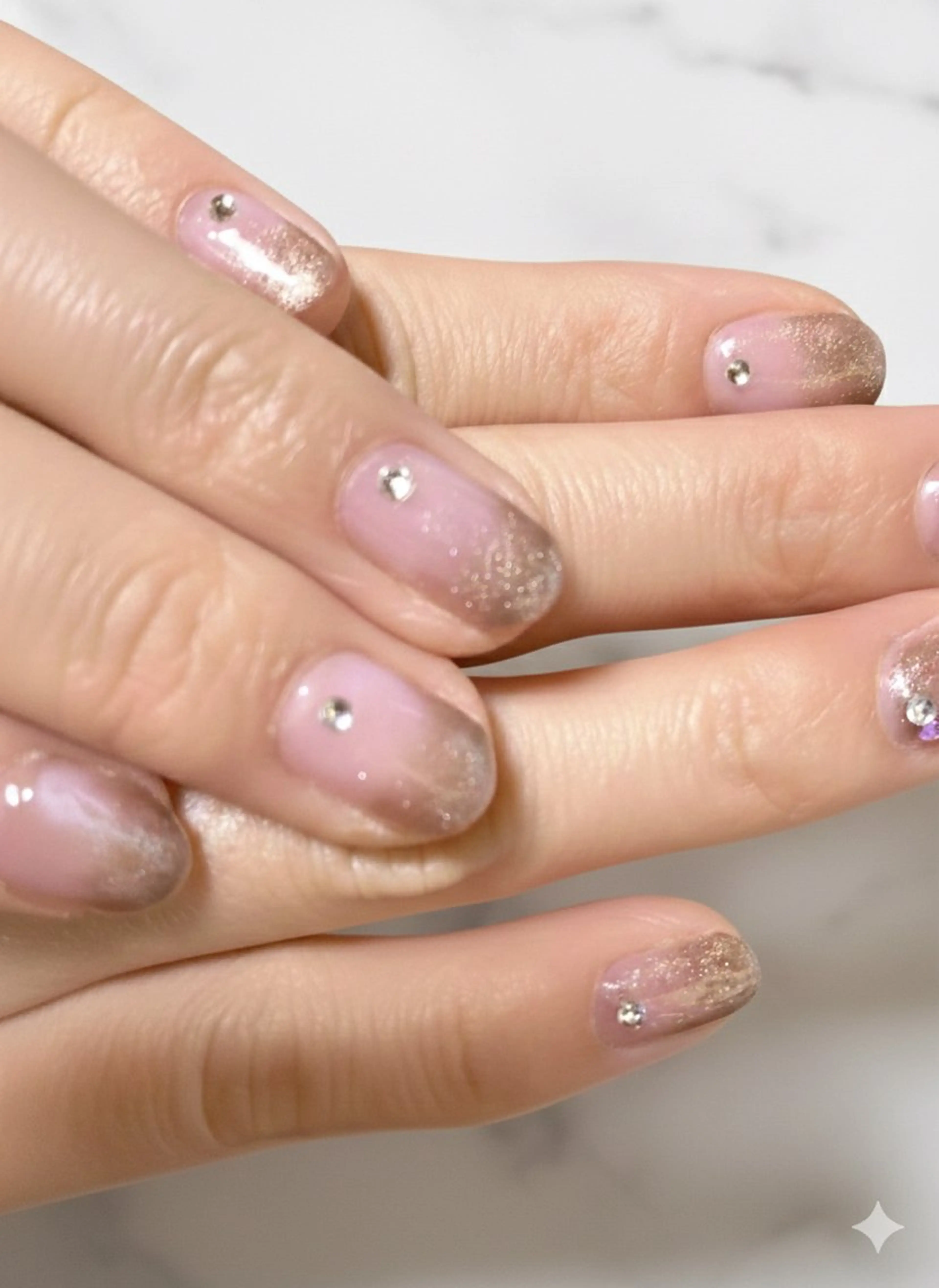 ショート アーユルヴェーダサロン ディヤーナ所属・jrネイリスト 石田のネイルデザイン