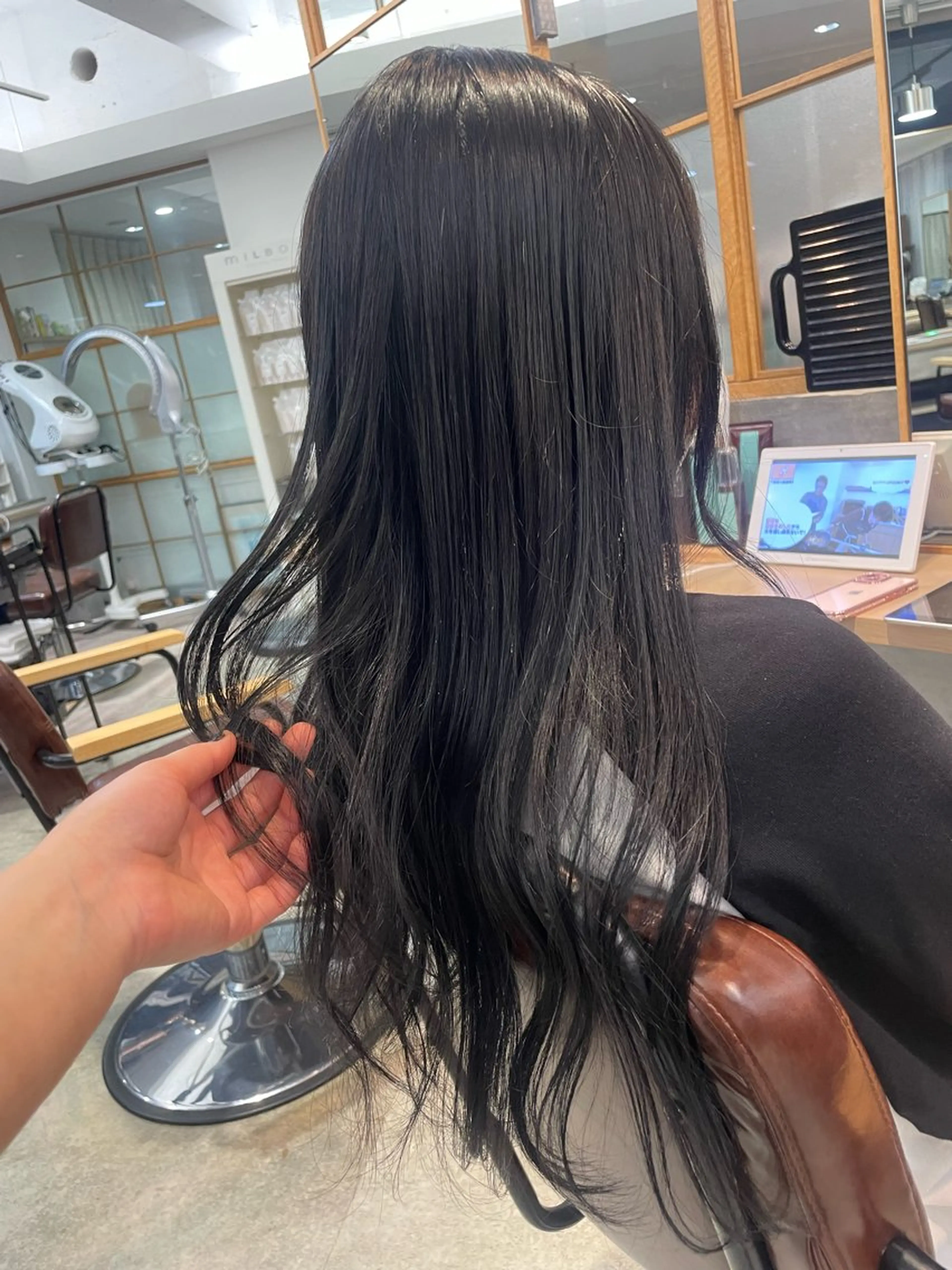 カラー BLOC志木店所属・後藤 舞衣のヘアスタイル