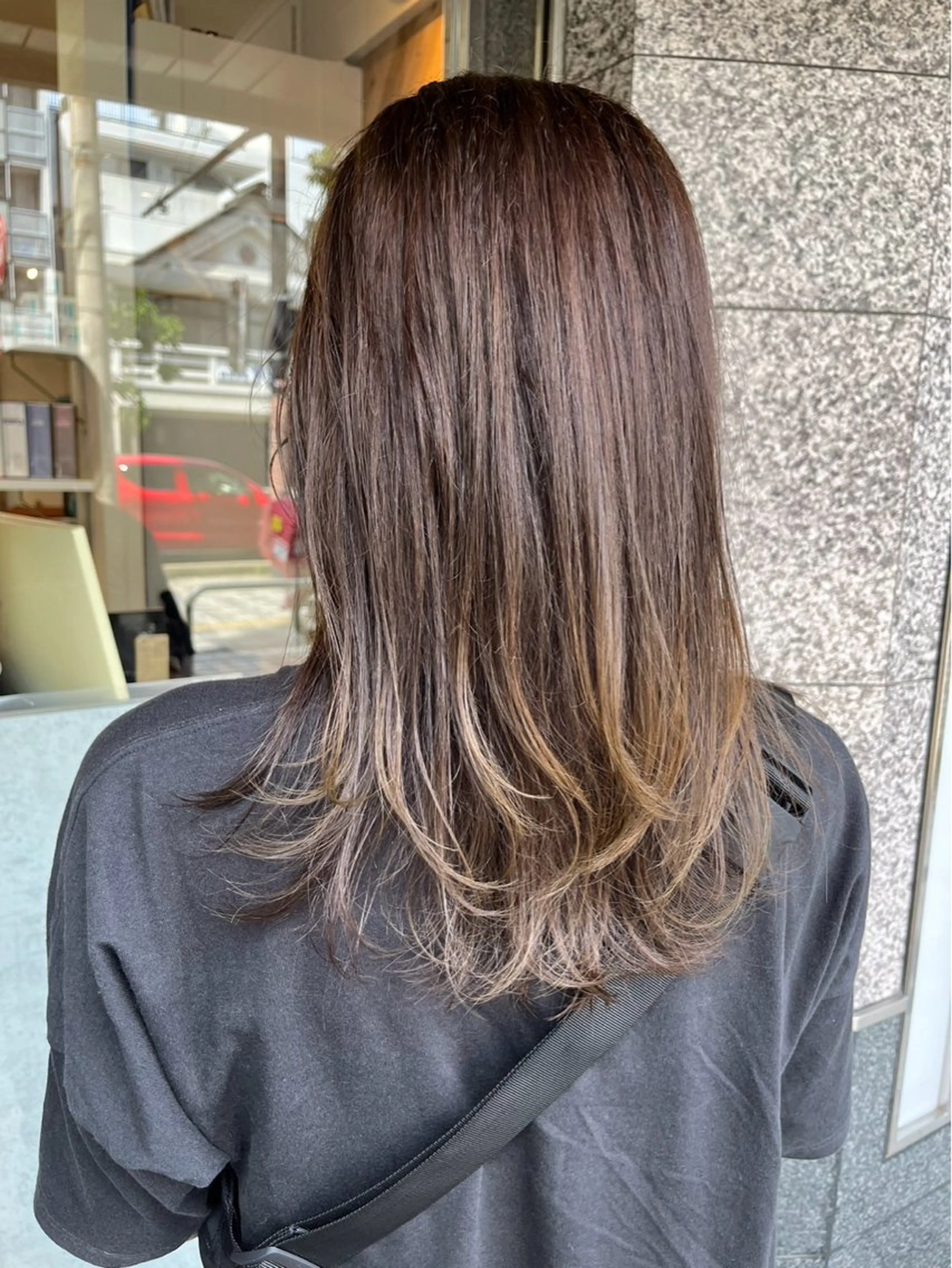 セミロング ヘアカラー 山本 陸央のヘアスタイル