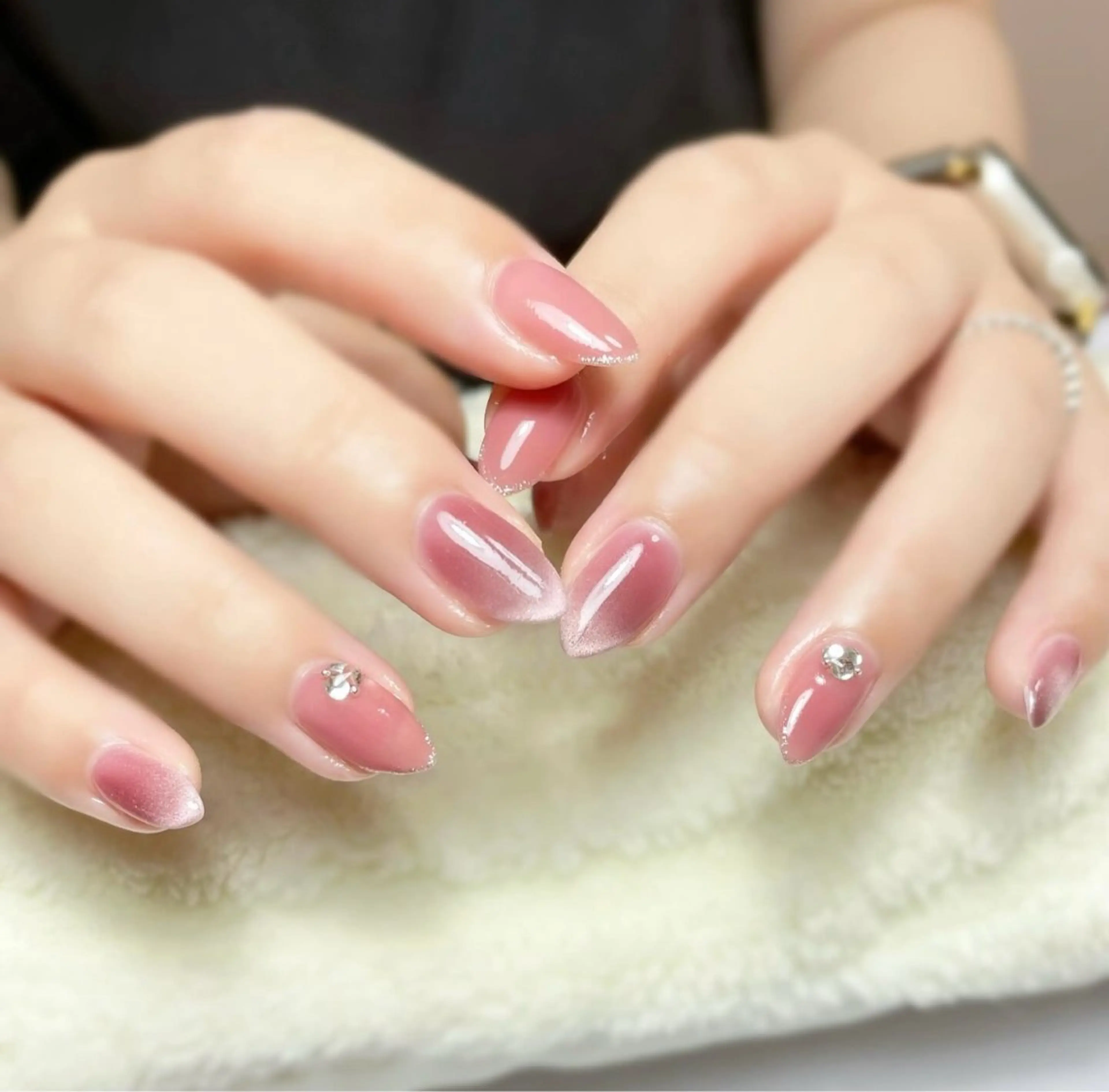 ネイル ラメ(グリッター) マグネットネイル オフィスネイル ピンク ハンドネイル Chicchi 加茂宮駅徒歩3分のネイルデザイン