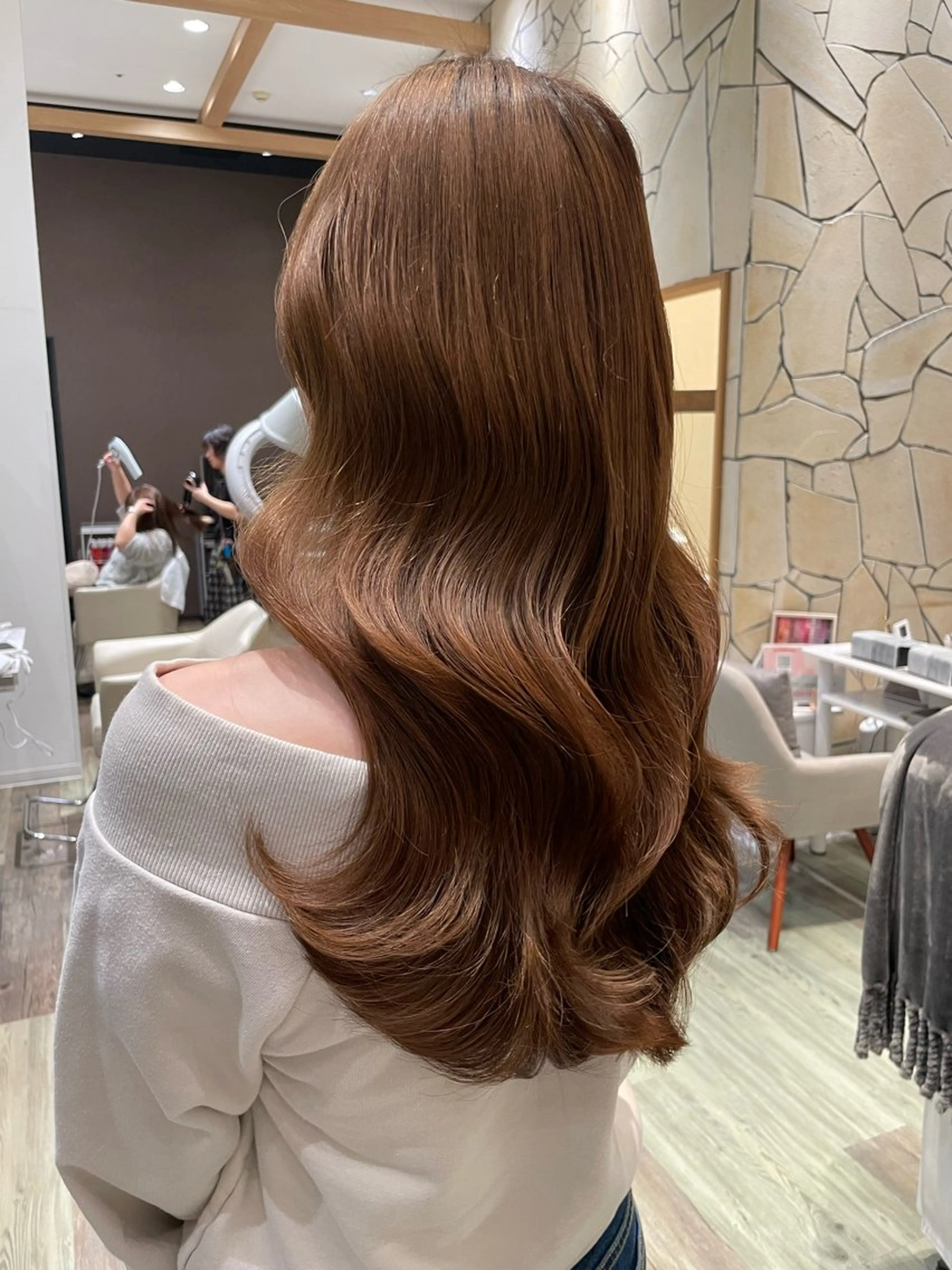 ロング カラー ベージュカラー ヘアカラー k-twoたき✨艶感 カラー／美髪矯正のヘアスタイル