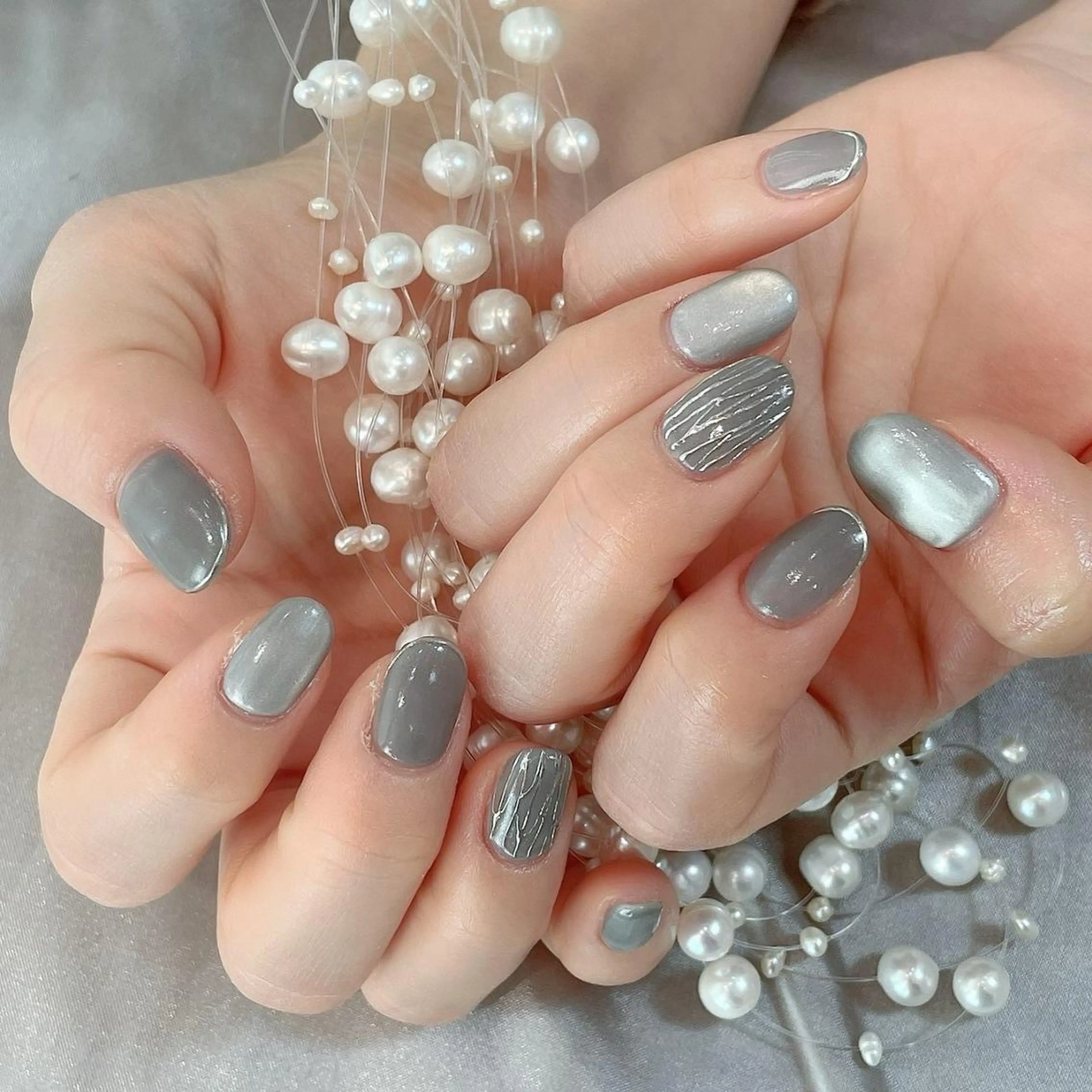 ネイル RAFFINE 月🦋🩵のネイルデザイン