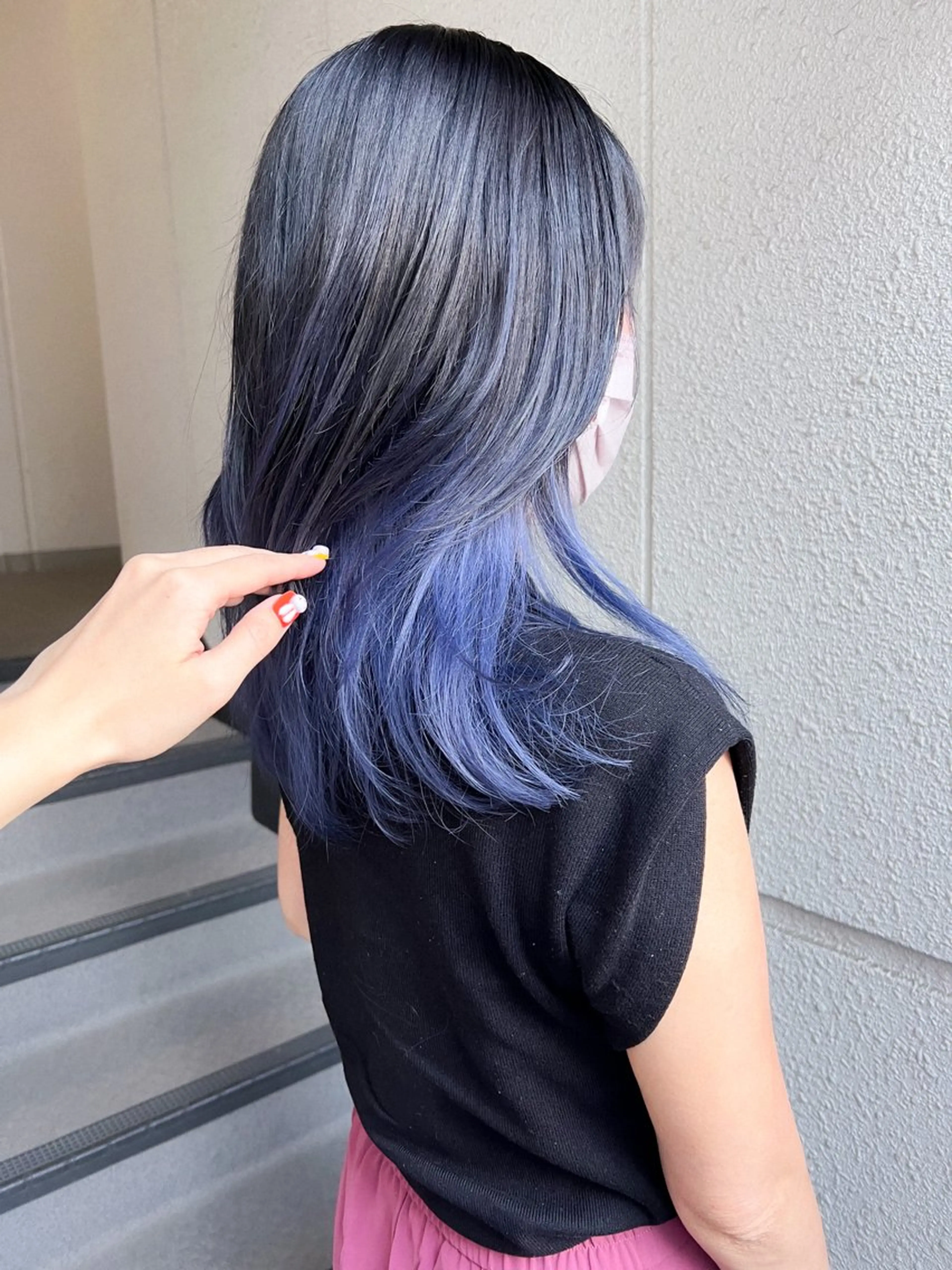 ミディアム カラー ブリーチ ブルーカラー ラベンダーカラー ヘアカラー カラーパティシエ facce🌼ikoのヘアスタイル