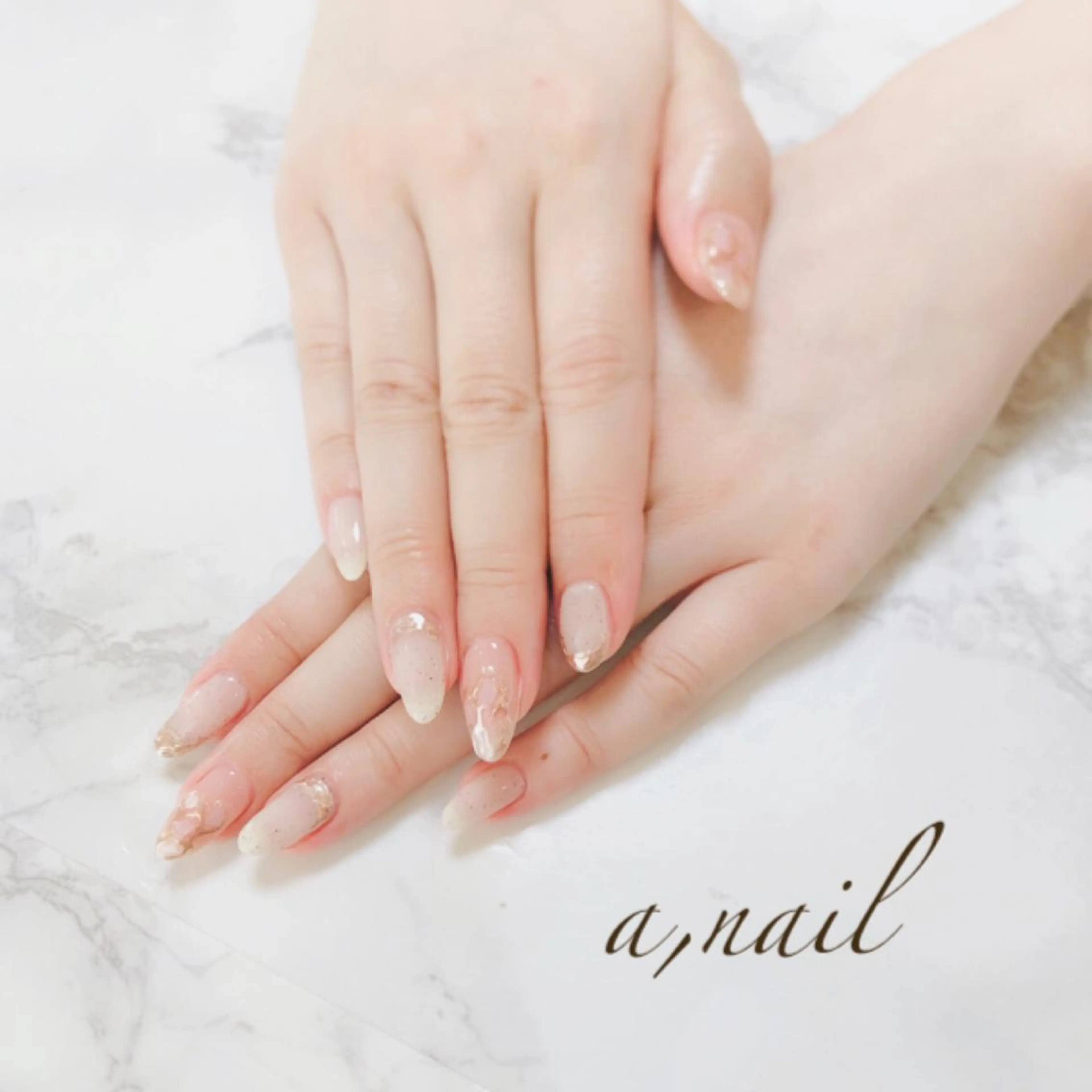 ネイル フットネイル ジェルネイル グラデーション ミラーネイル ニュアンスネイル ハンドネイル ネイルサロン エーネイルのネイルデザイン