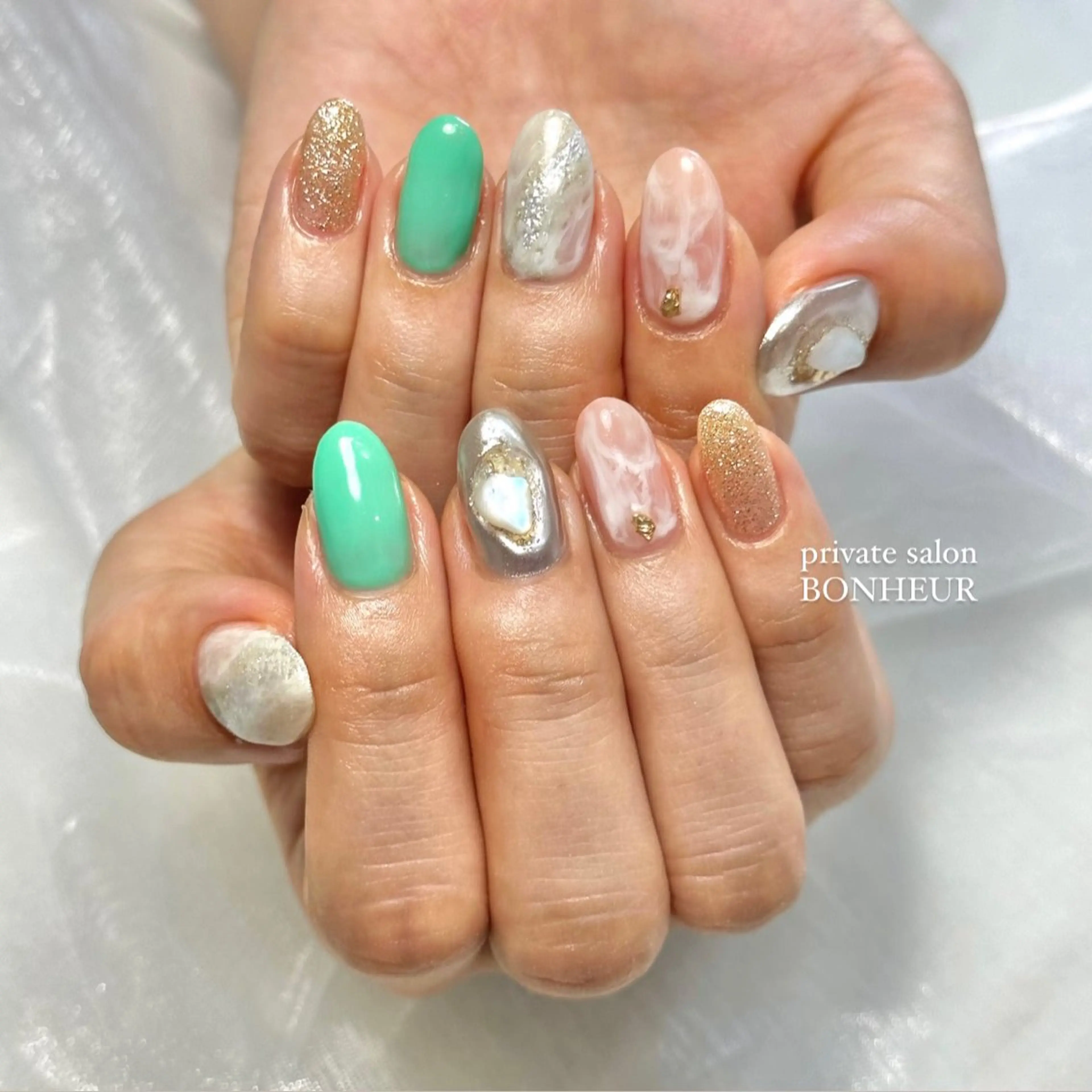 ネイル ハンドネイル BONHEUR Annaのネイルデザイン