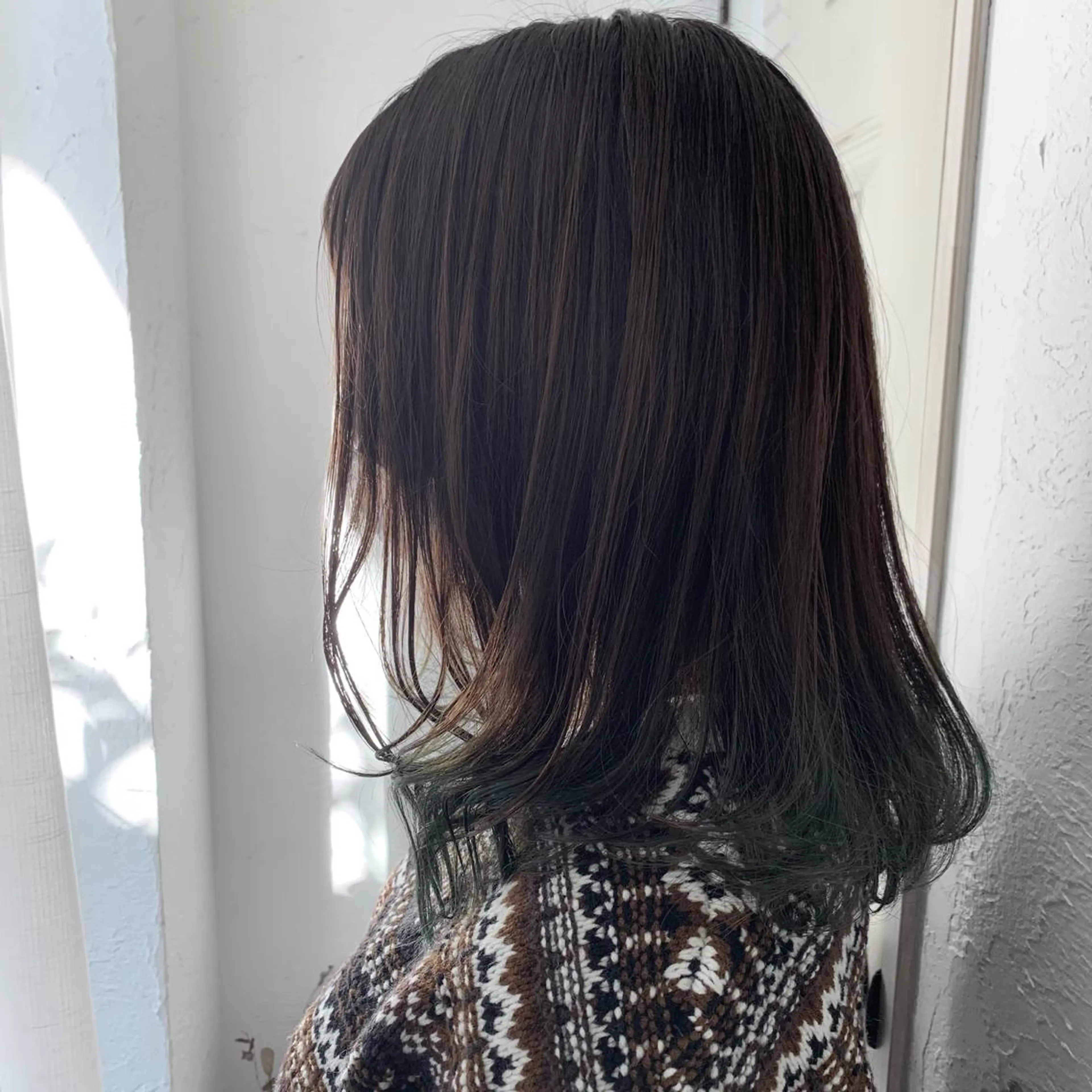 セミロング カラー fio マナミのヘアスタイル