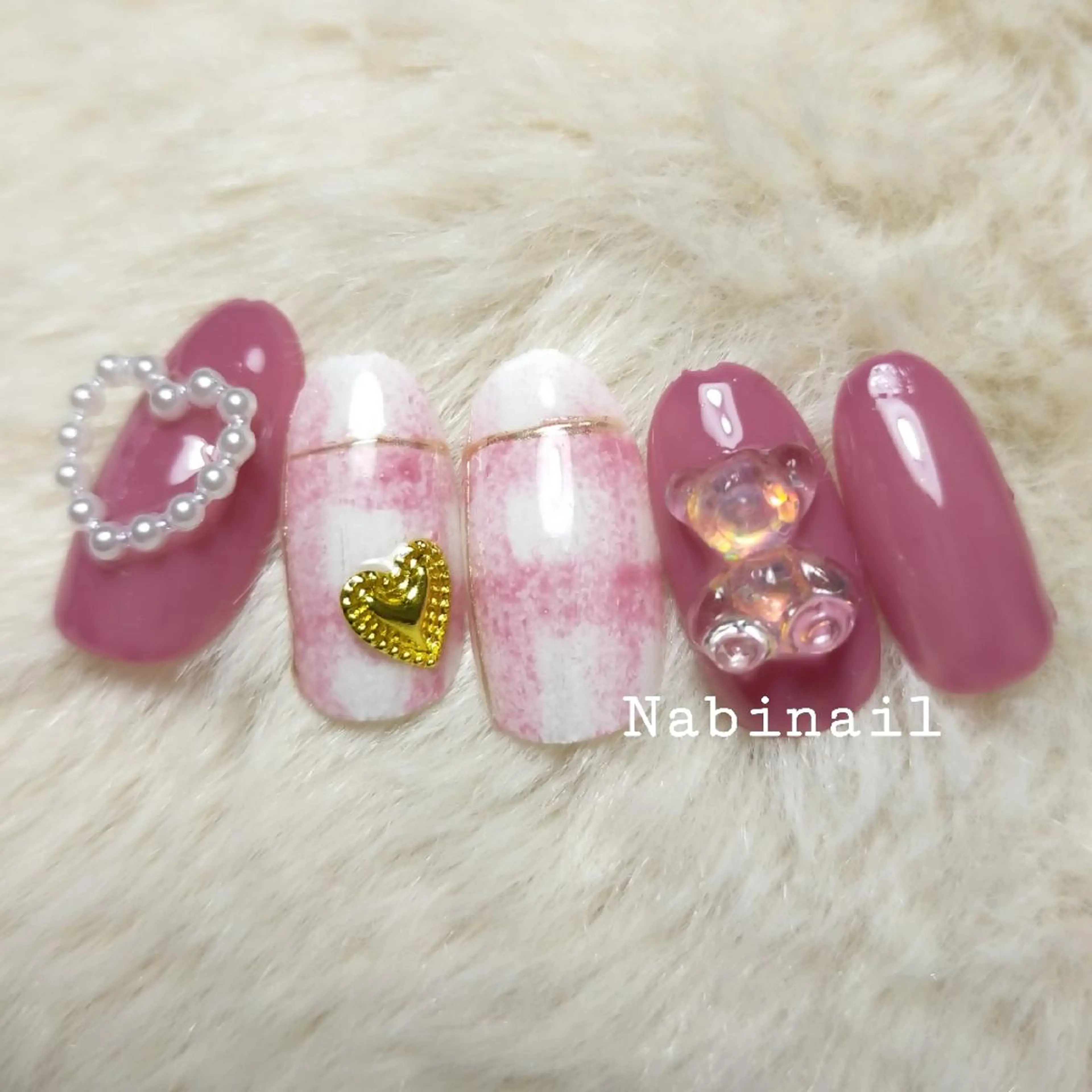 ネイル ハート 西日暮里 Nabinailのネイルデザイン