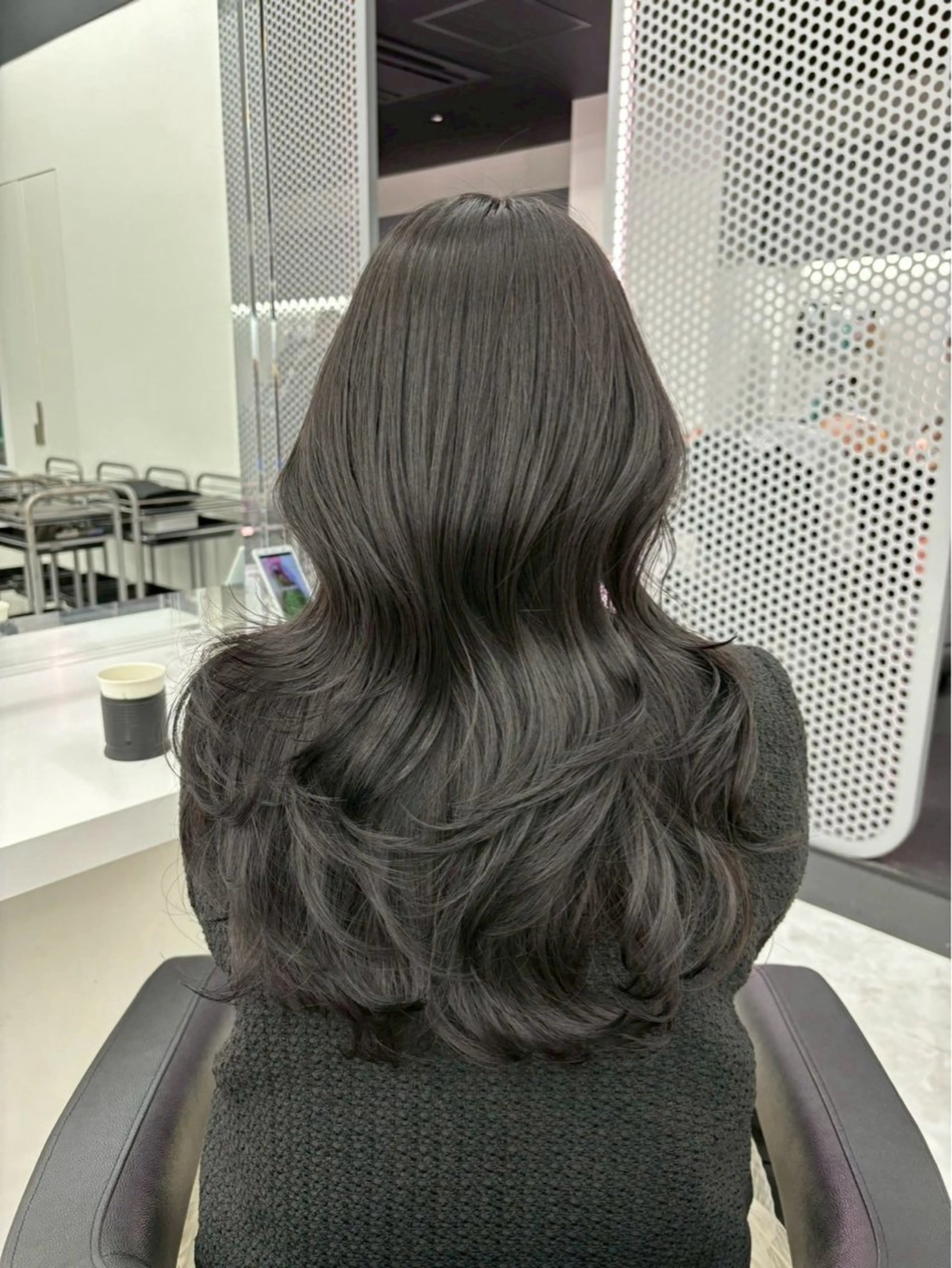 ロング ヘアカラー トリートメント ブリーチなし🫧韓国 🫧HANA🫧のヘアスタイル