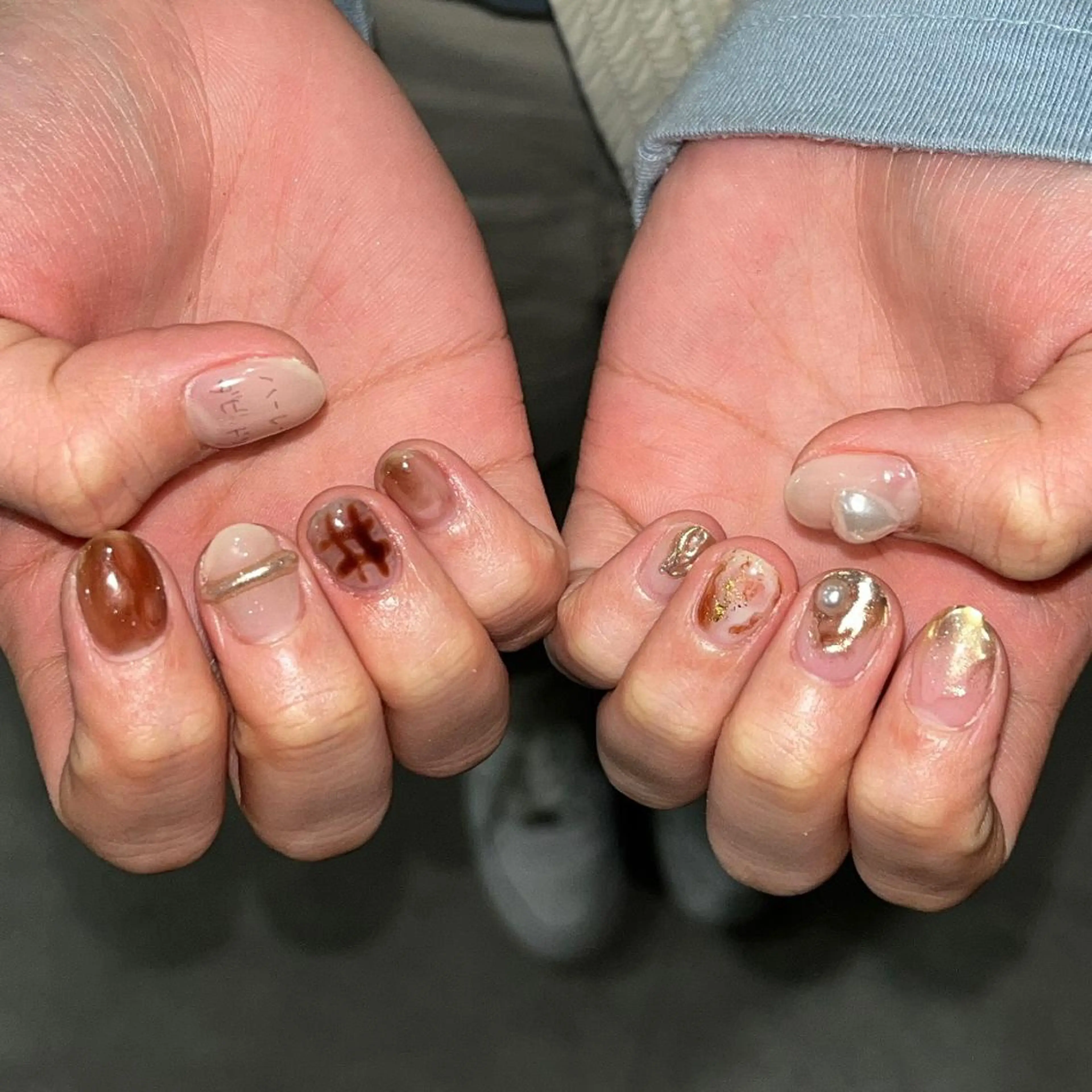 ネイル 🪐富島彩夏 /海外nail🪐のネイルデザイン