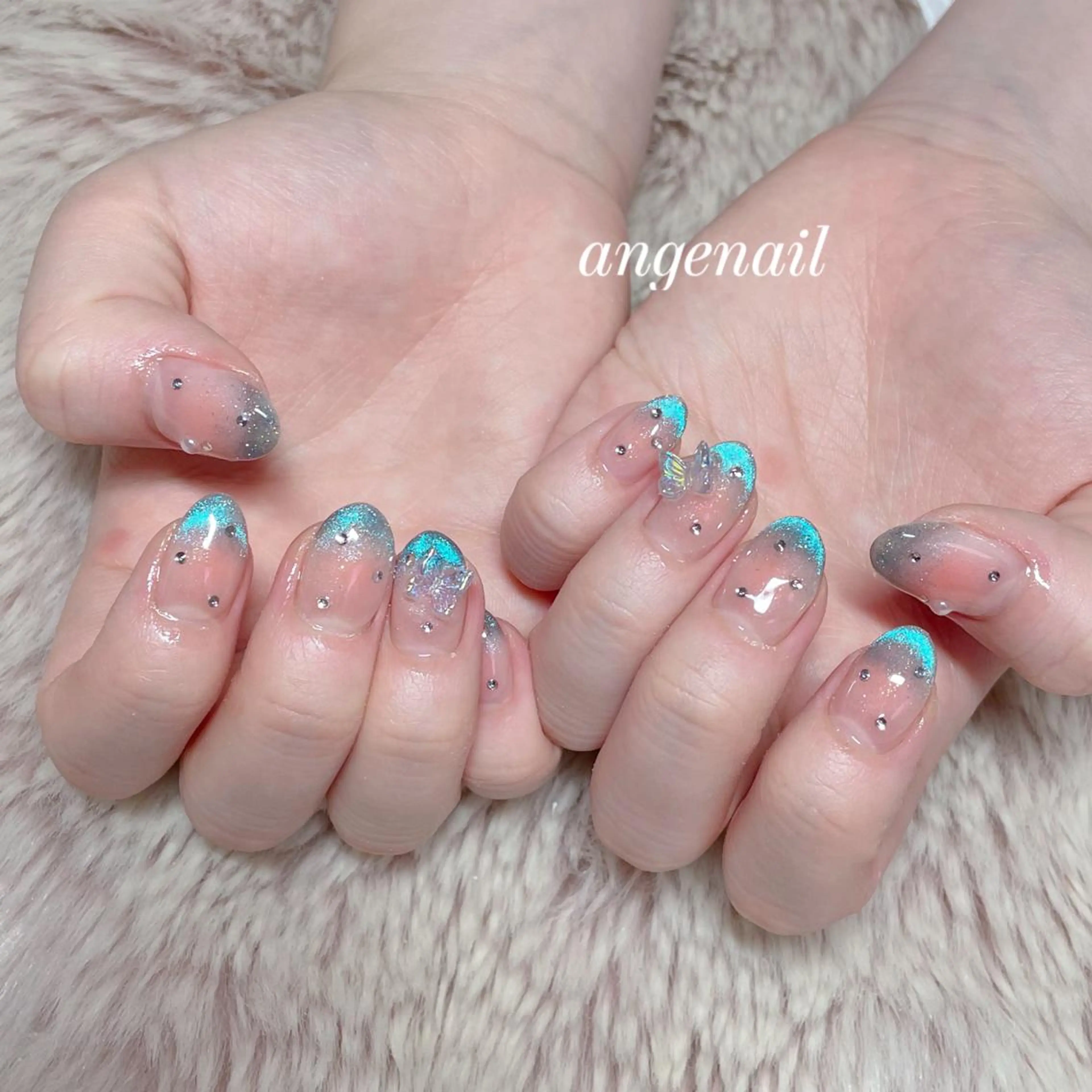 ネイル ハンドネイル オーナーネイリスト MAKIのネイルデザイン