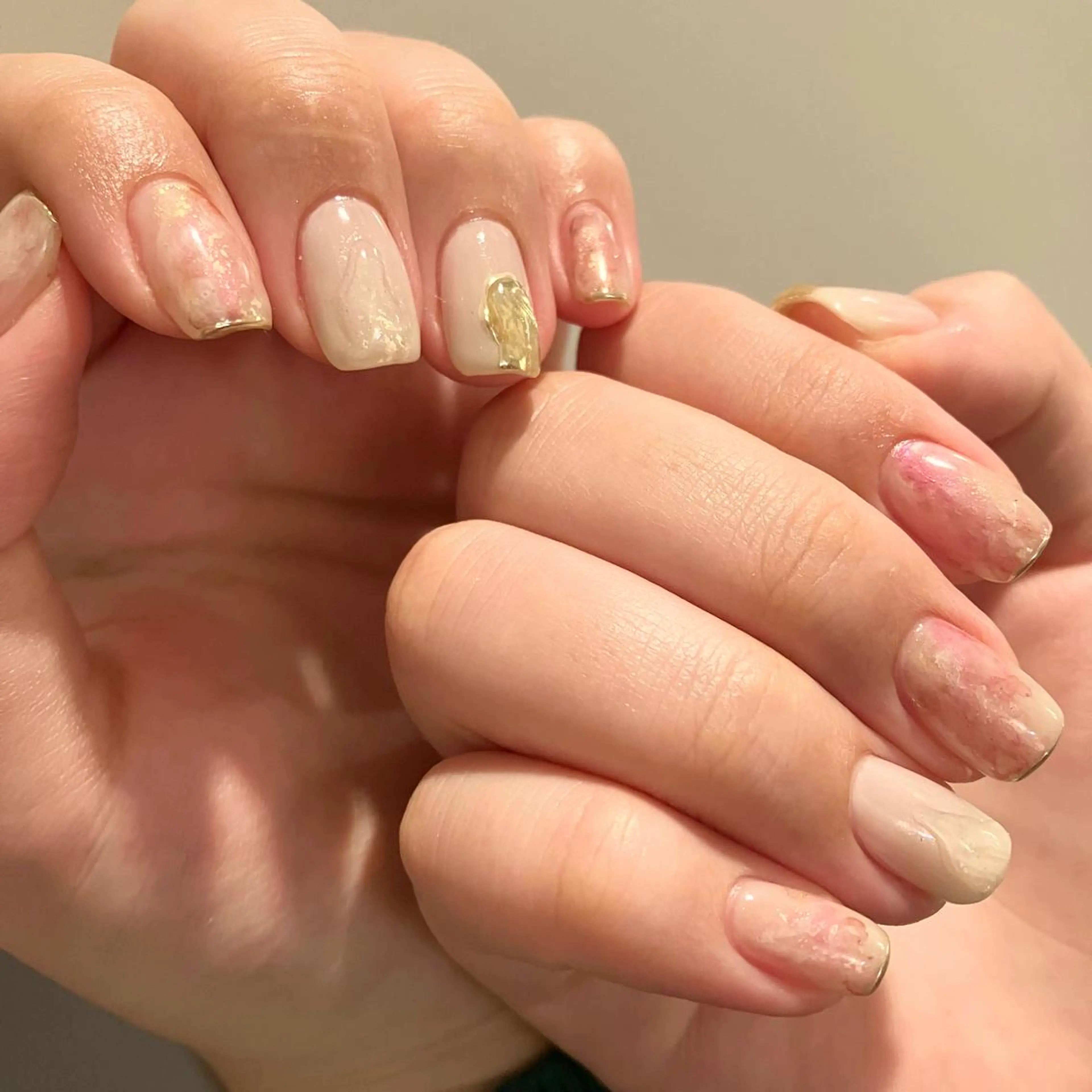 ネイル ハンドネイル ウシク ミユキのネイルデザイン