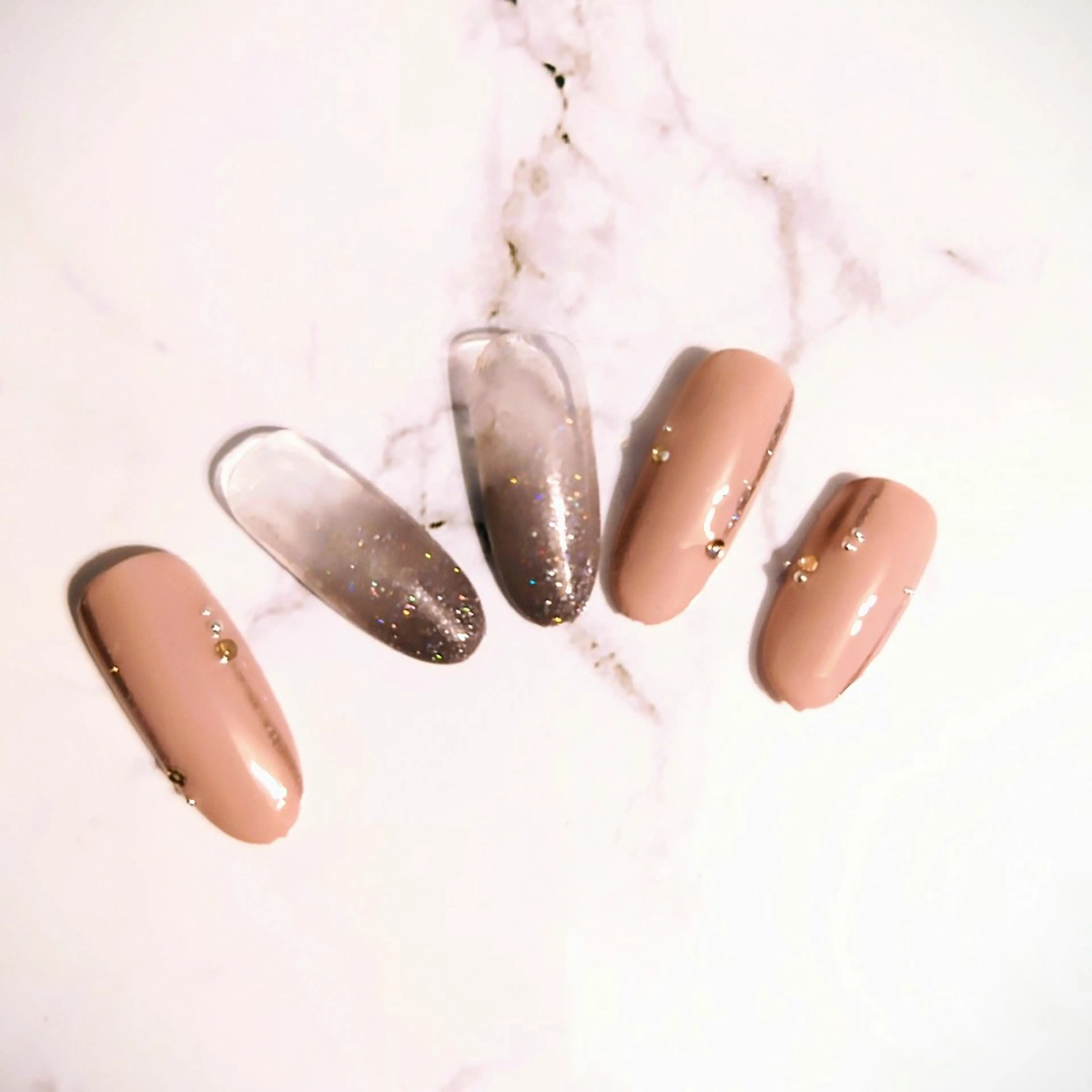 ネイル nailroom Girasoleのネイルデザイン