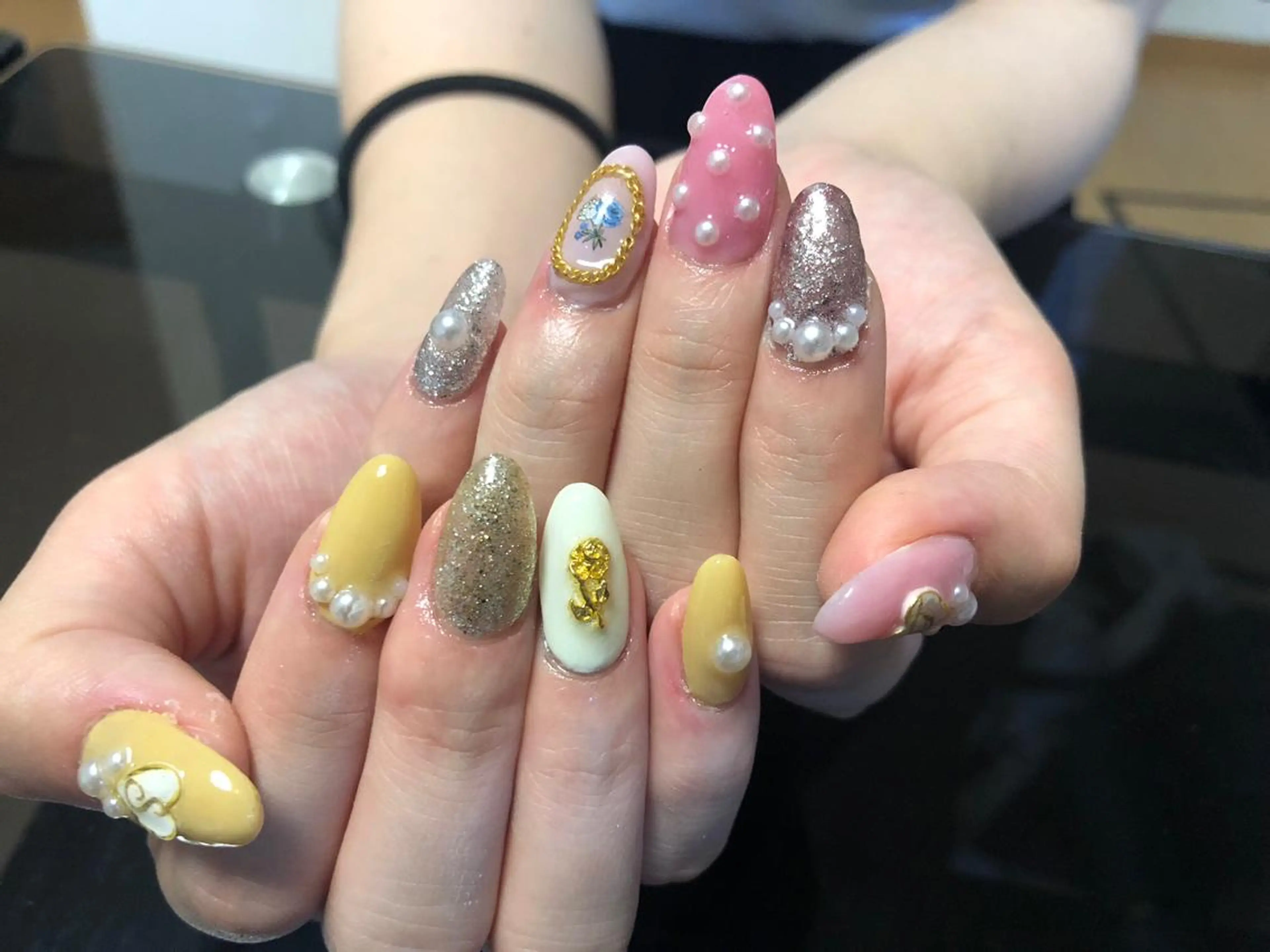 ネイル ハンドネイル 荒井 海輝のネイルデザイン